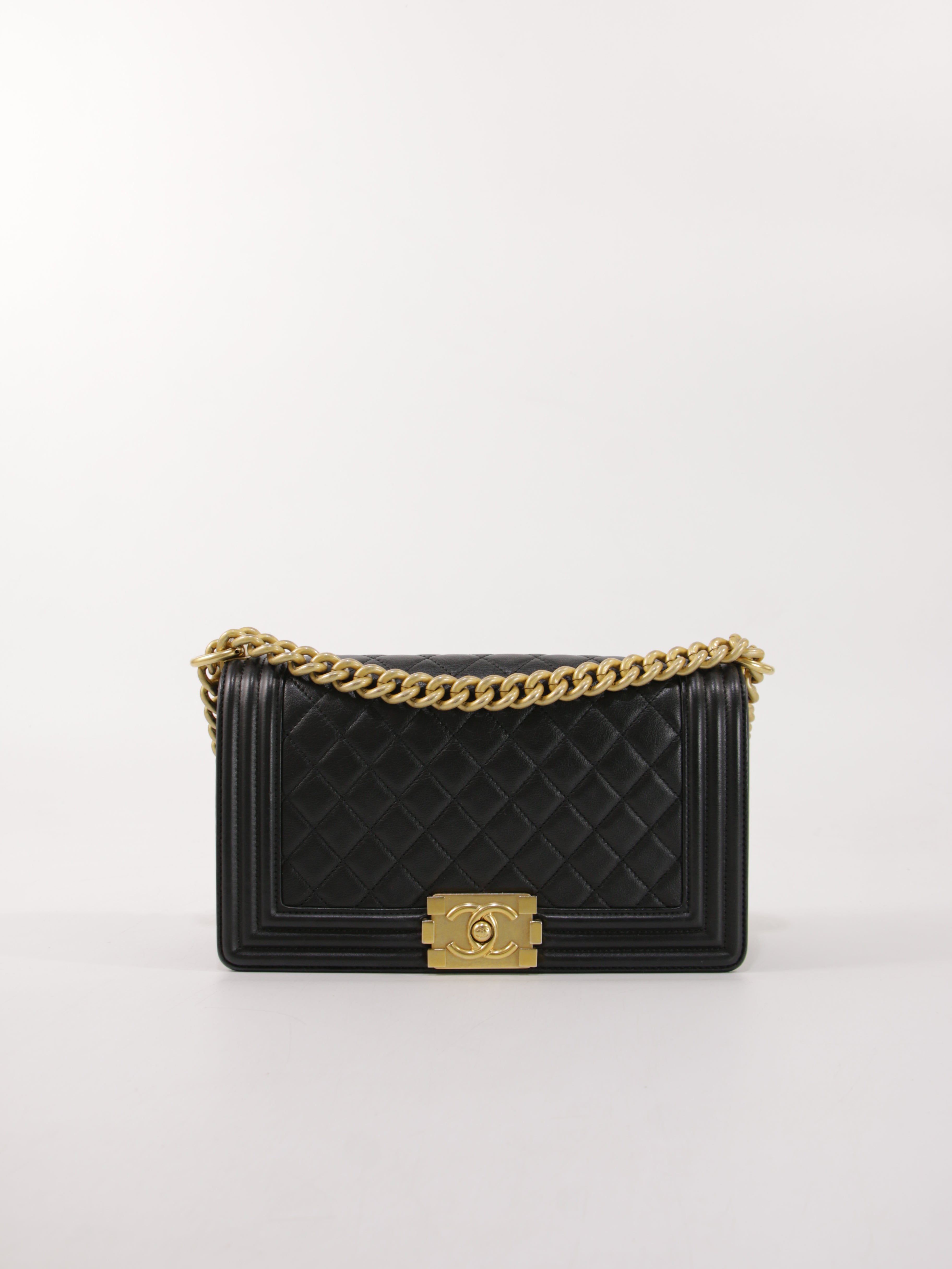 CHANEL - Boy