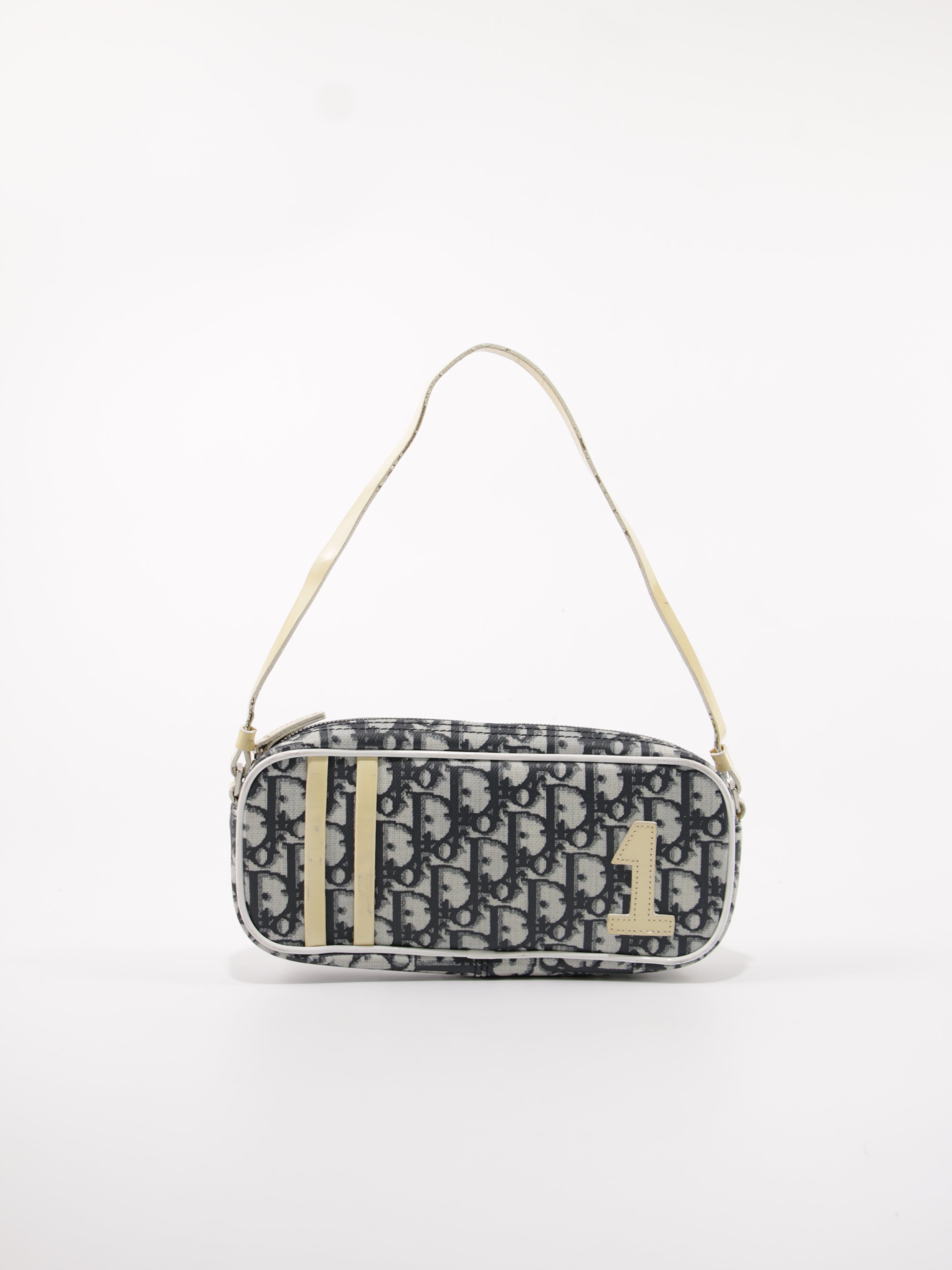 CHRISTIAN DIOR SHOULDER BAGS