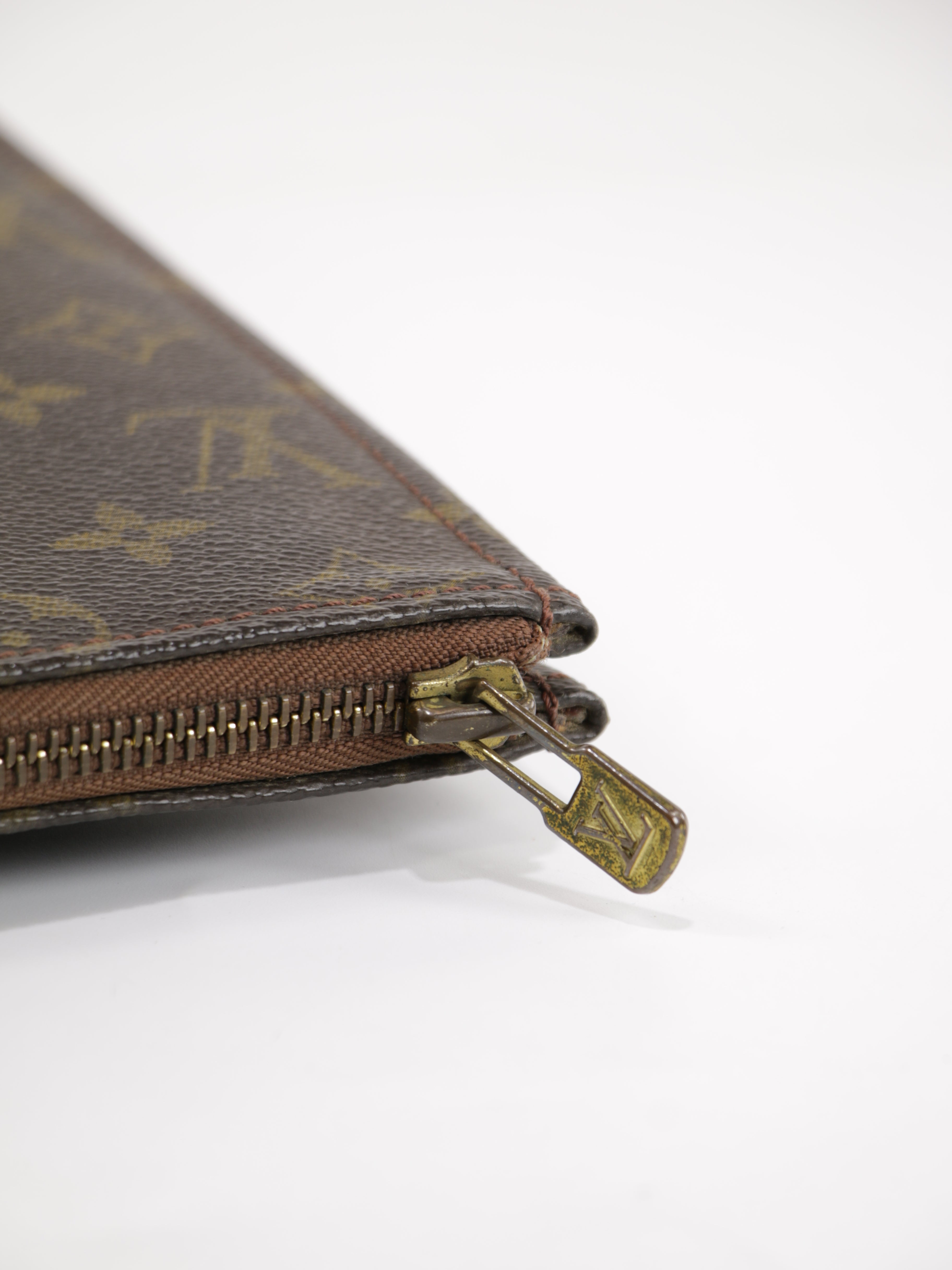 Computer case