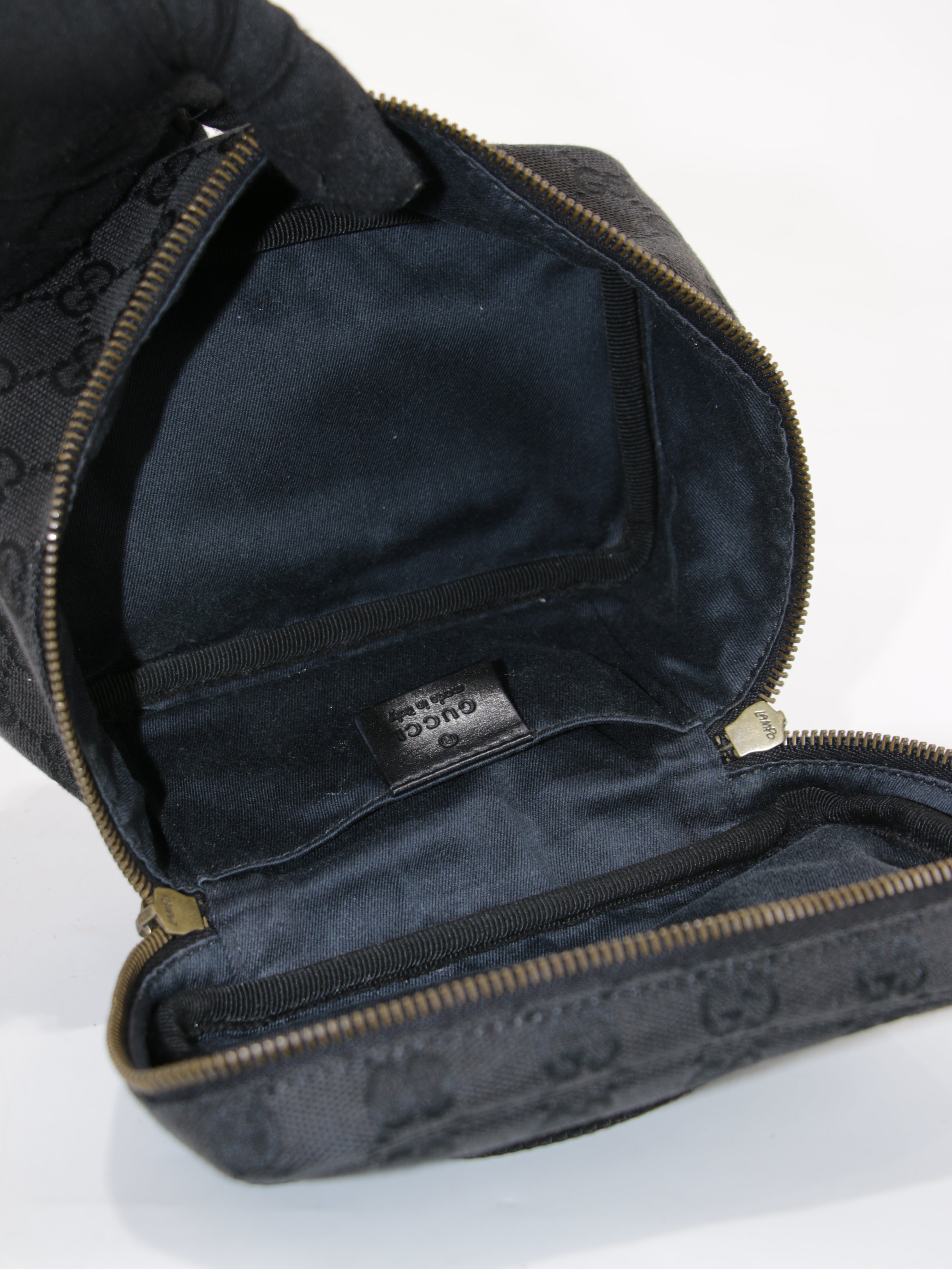 Cosmetic pouch