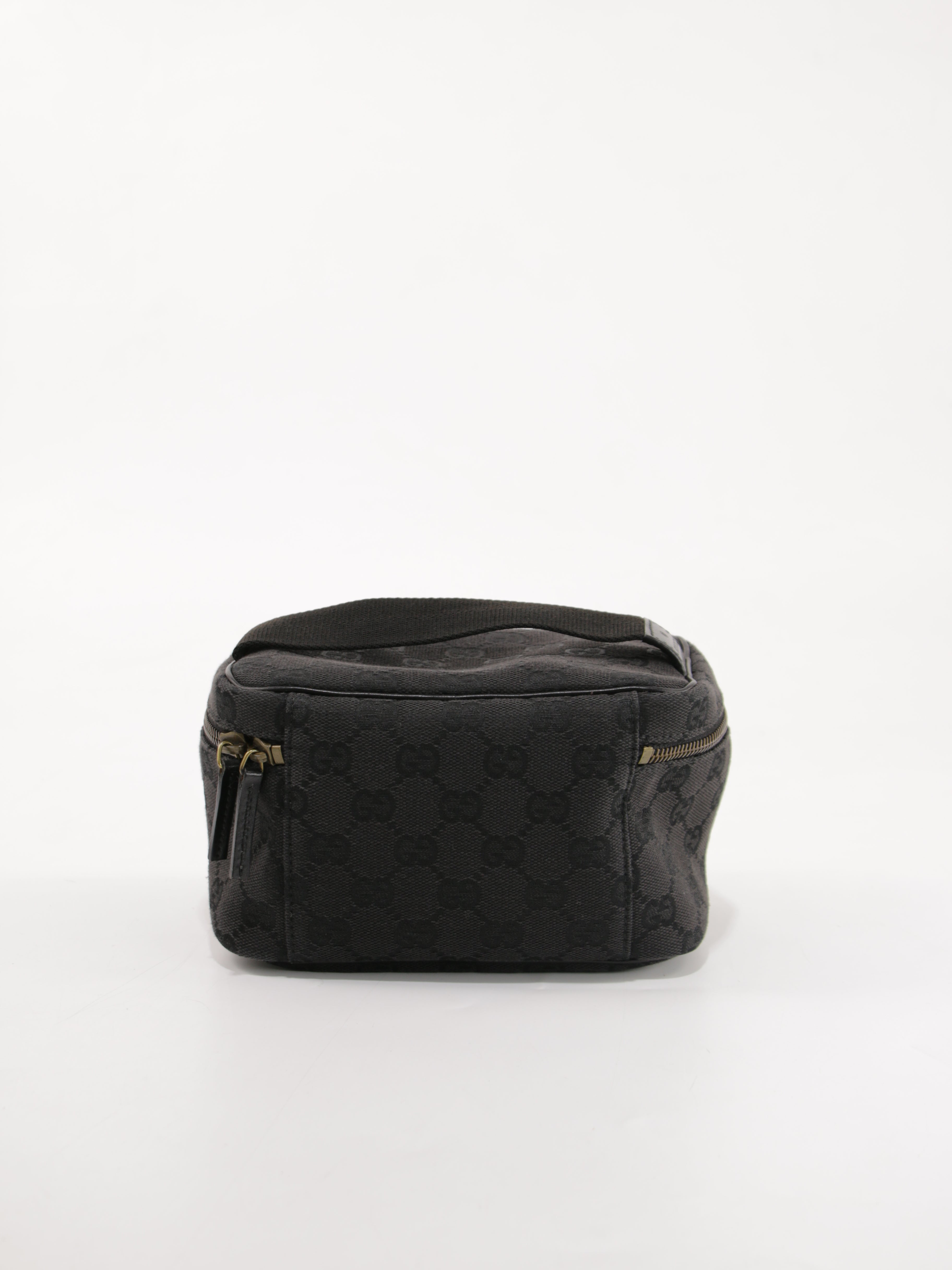 Cosmetic pouch