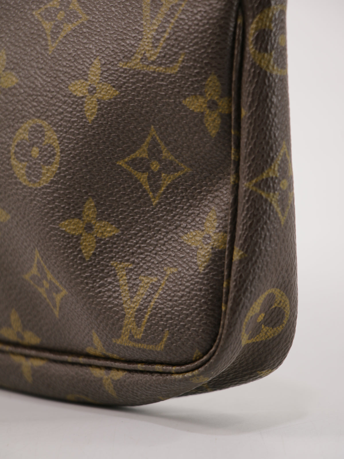 Louis Vuitton Accessories Pochette