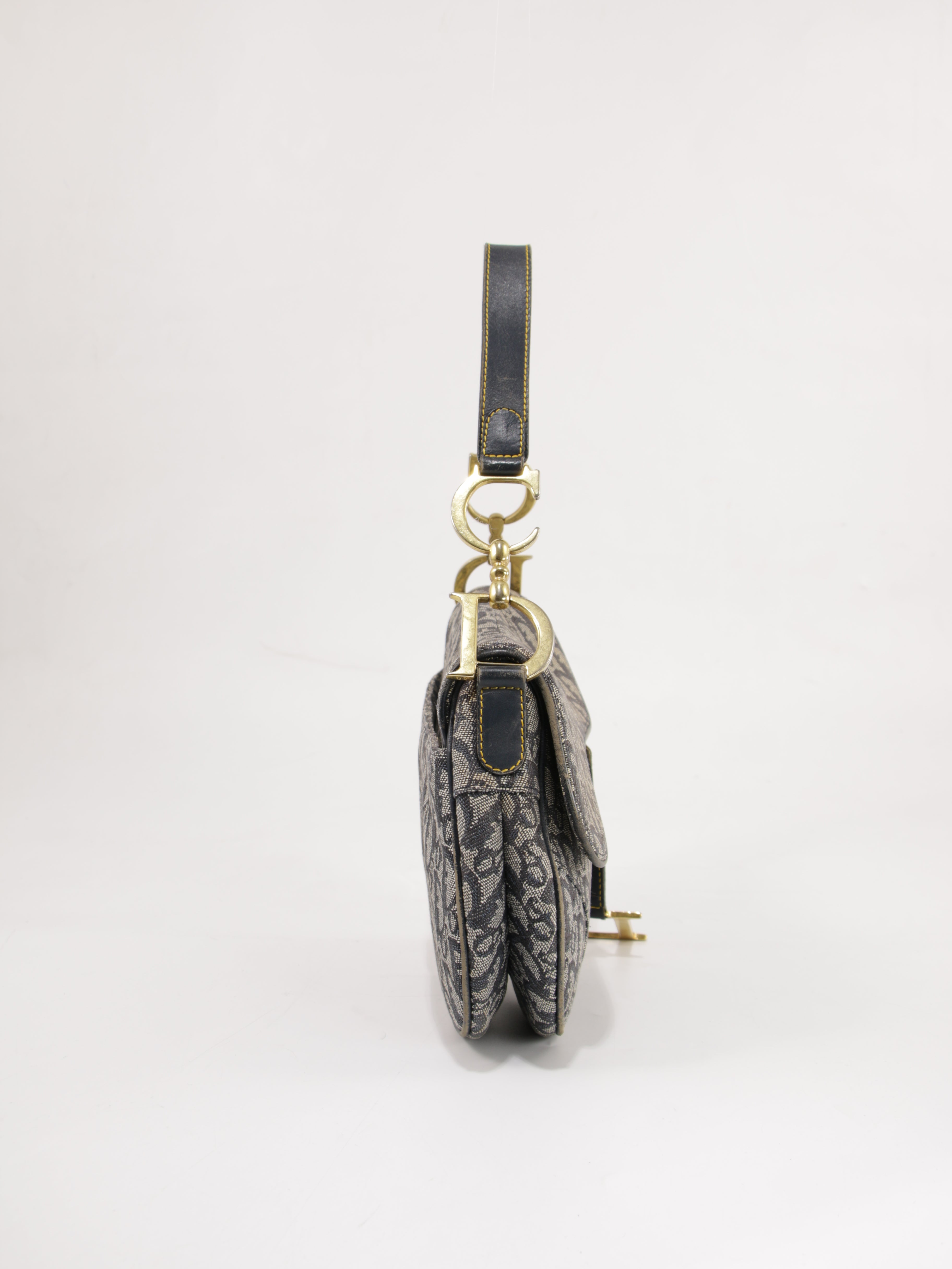 Saddle