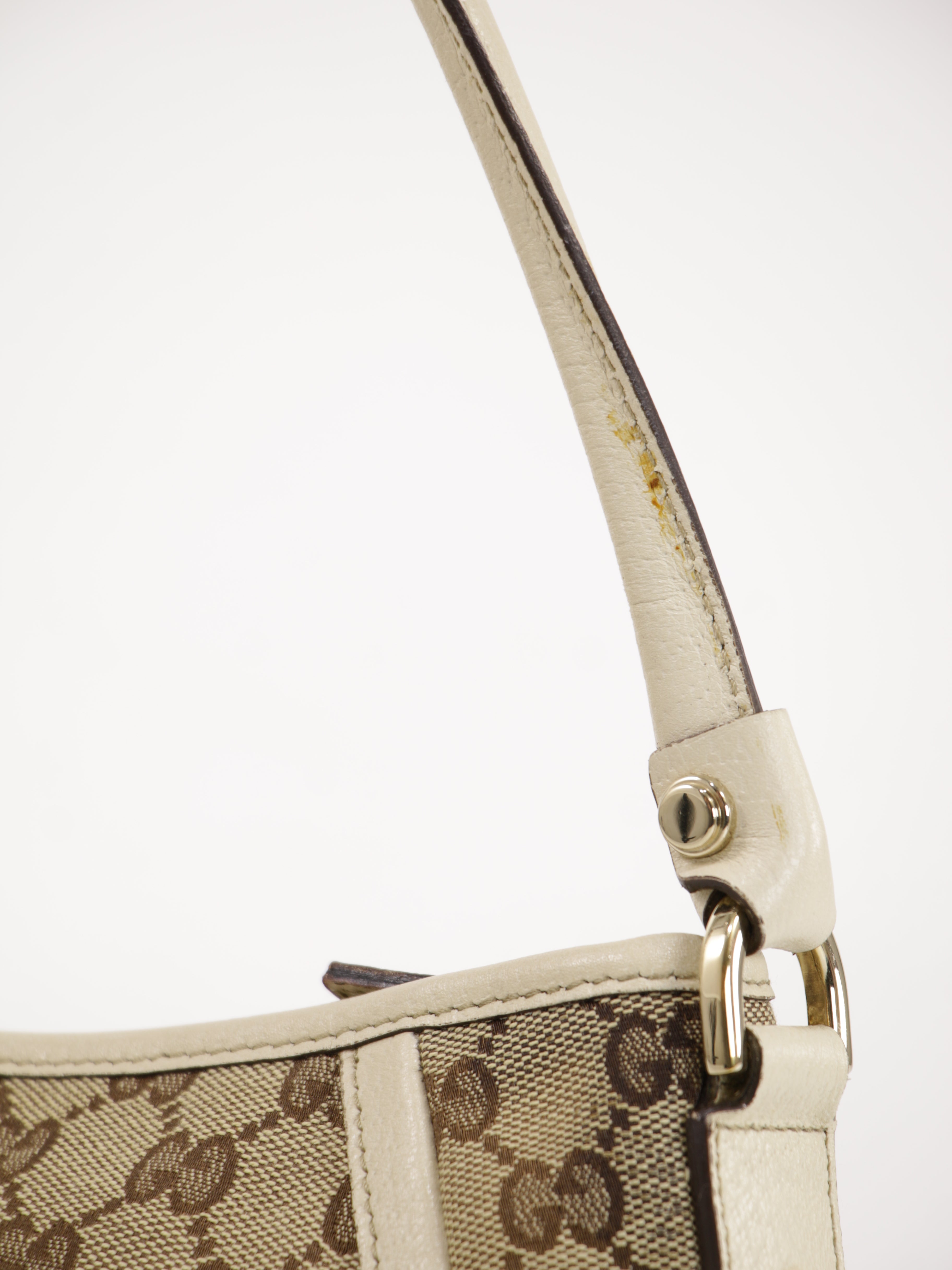 Abbey D-Ring Pochette