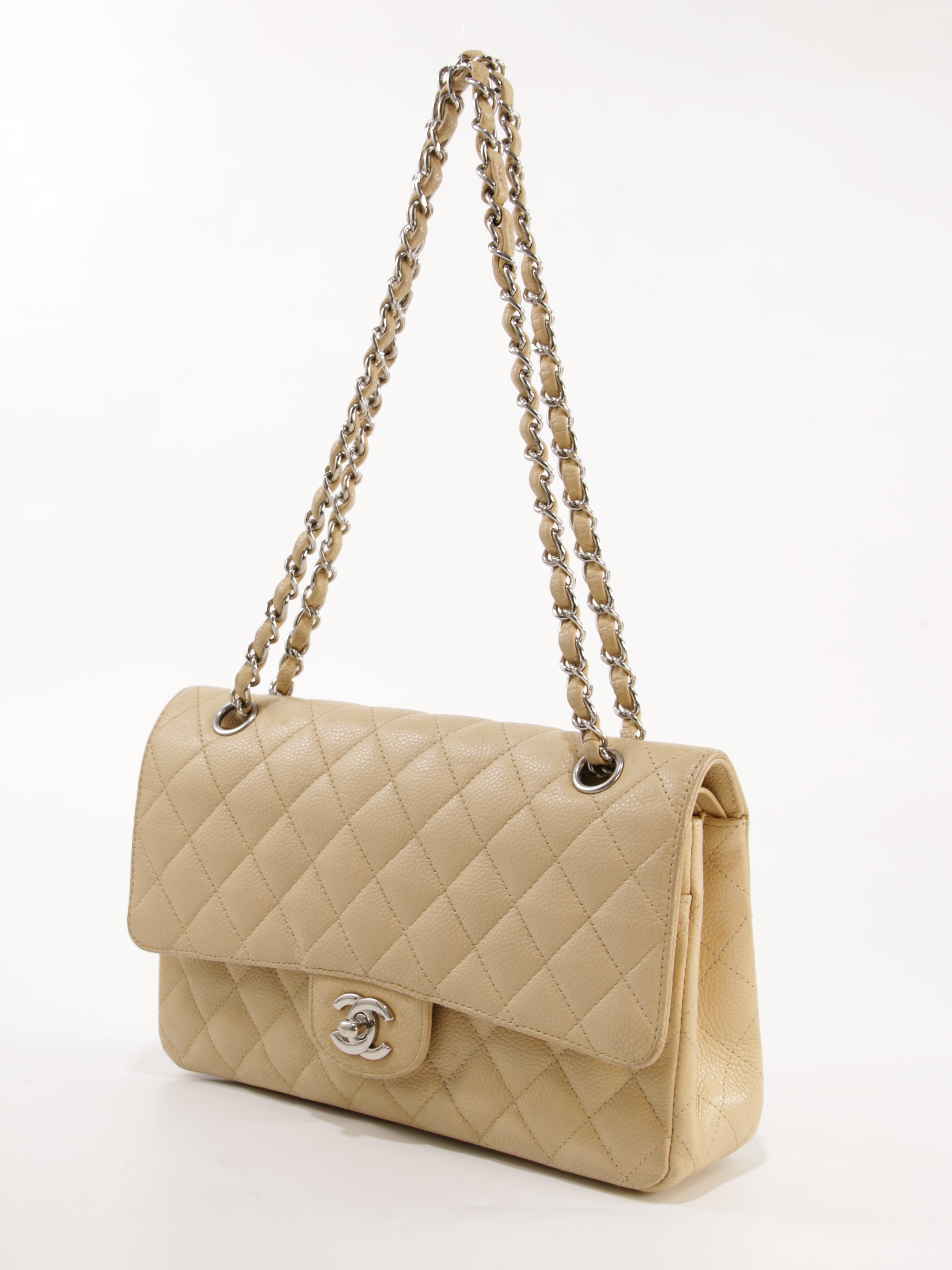 Medium Classic Flap