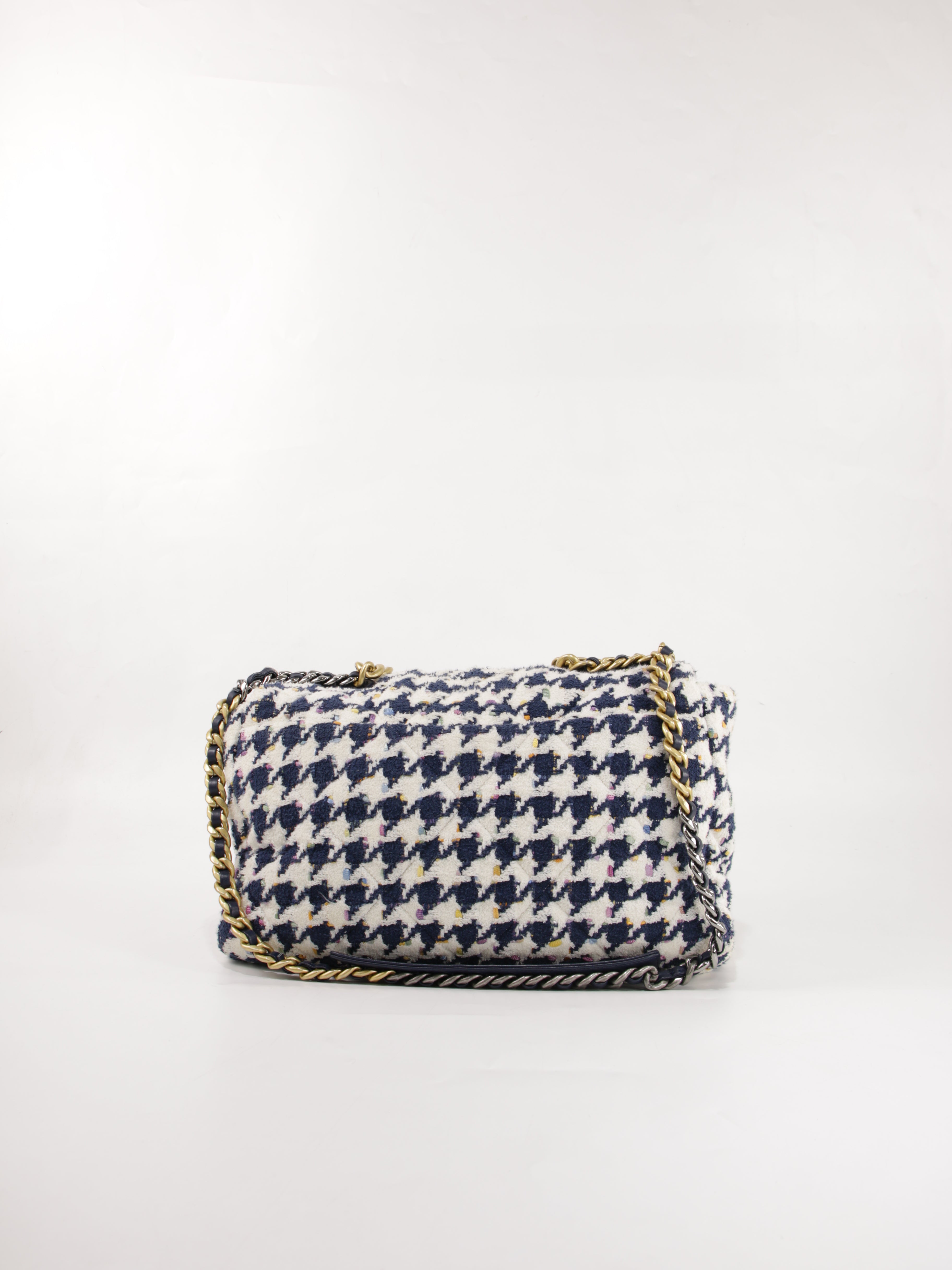 19 Flap Bag