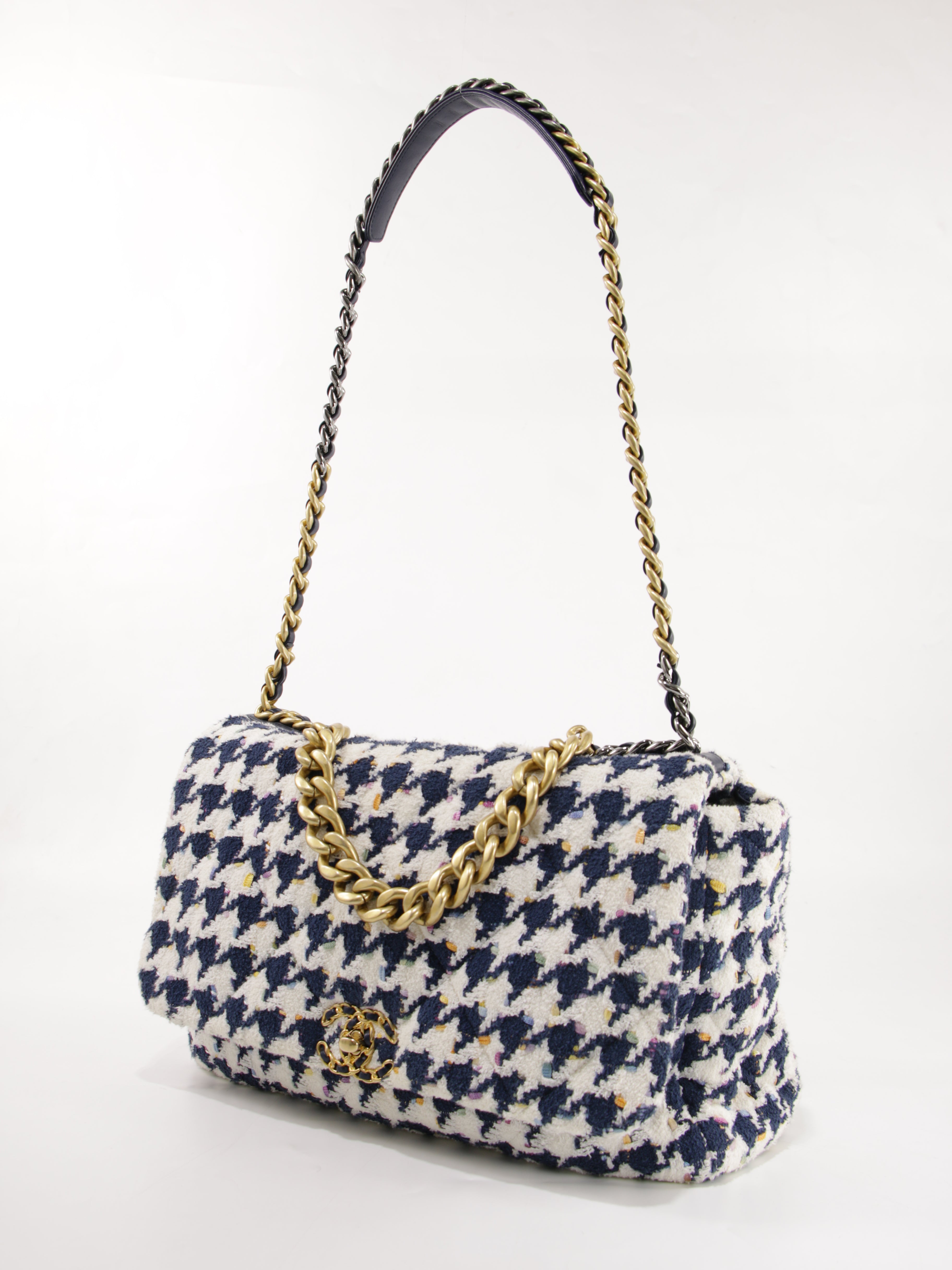 19 Flap Bag
