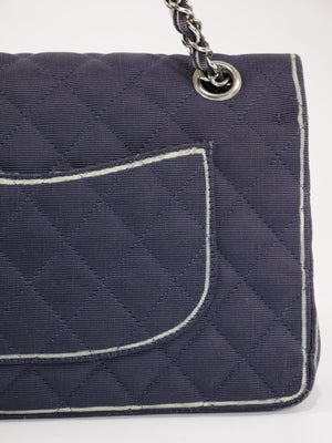 Medium Classic Flap