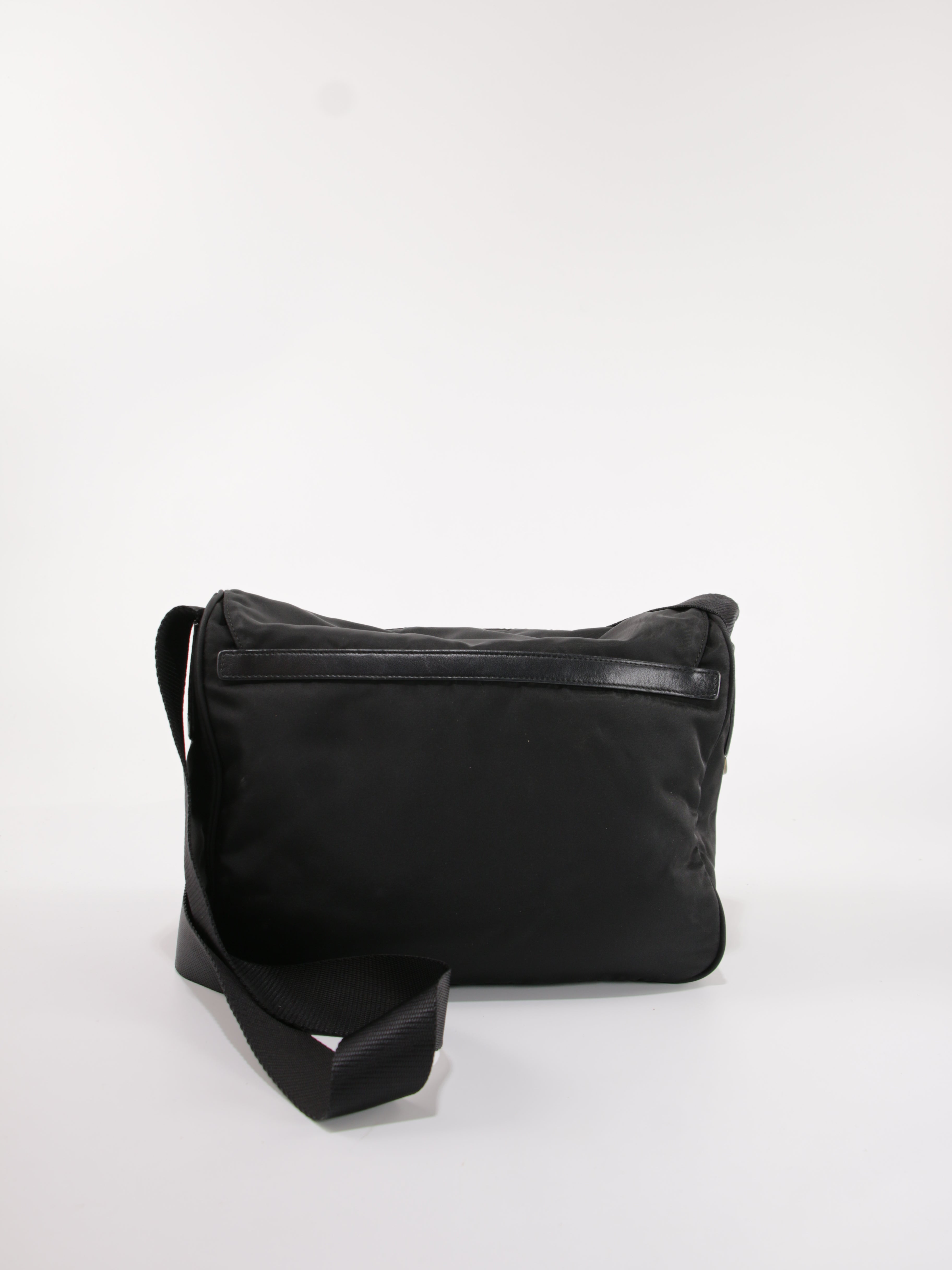 Double Buckle Messenger