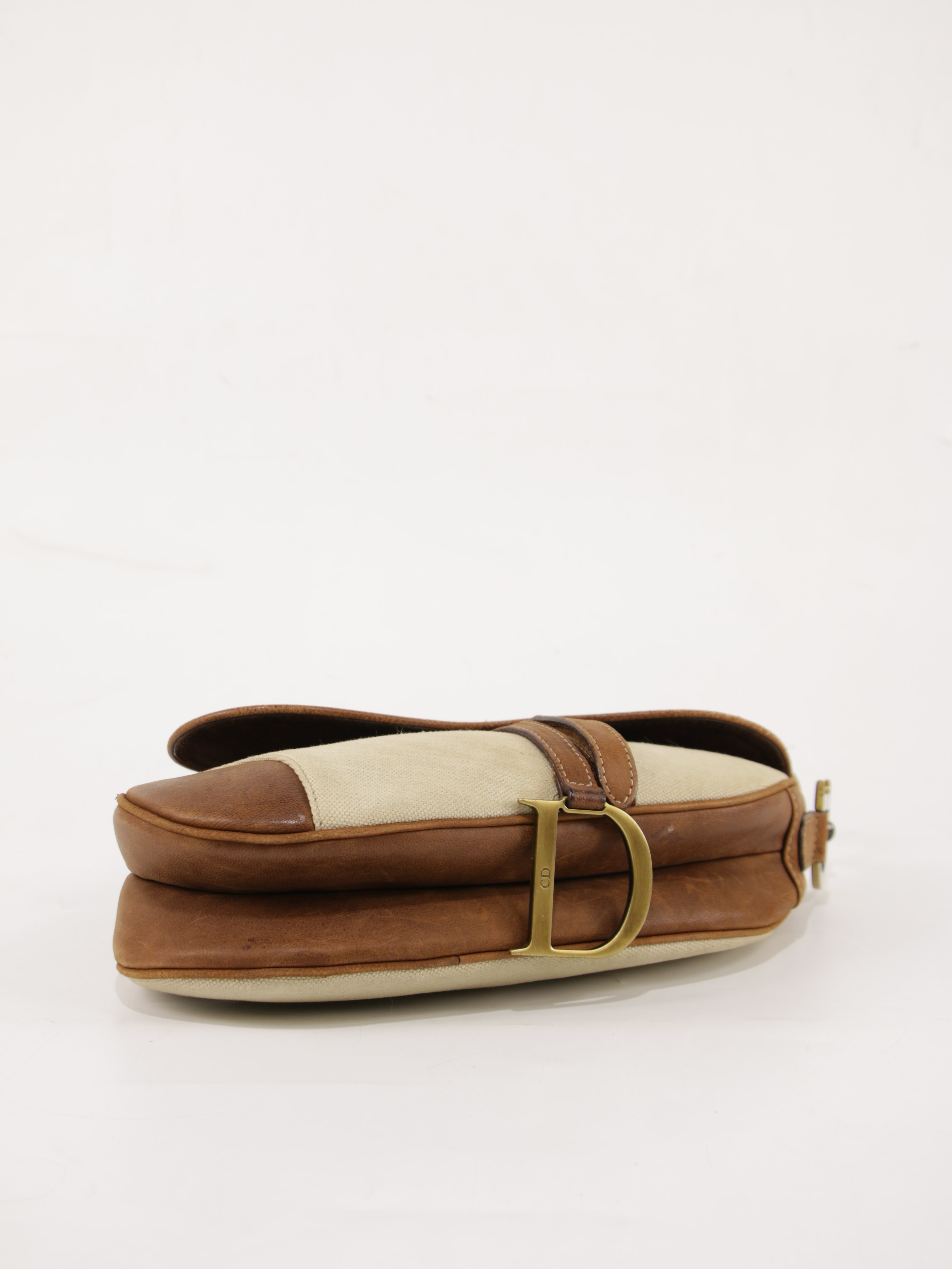 Saddle