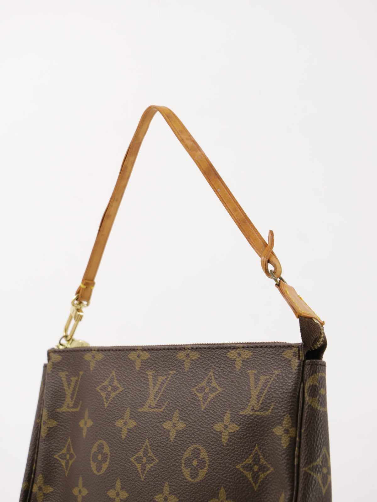 Louis Vuitton Accessories Pochette