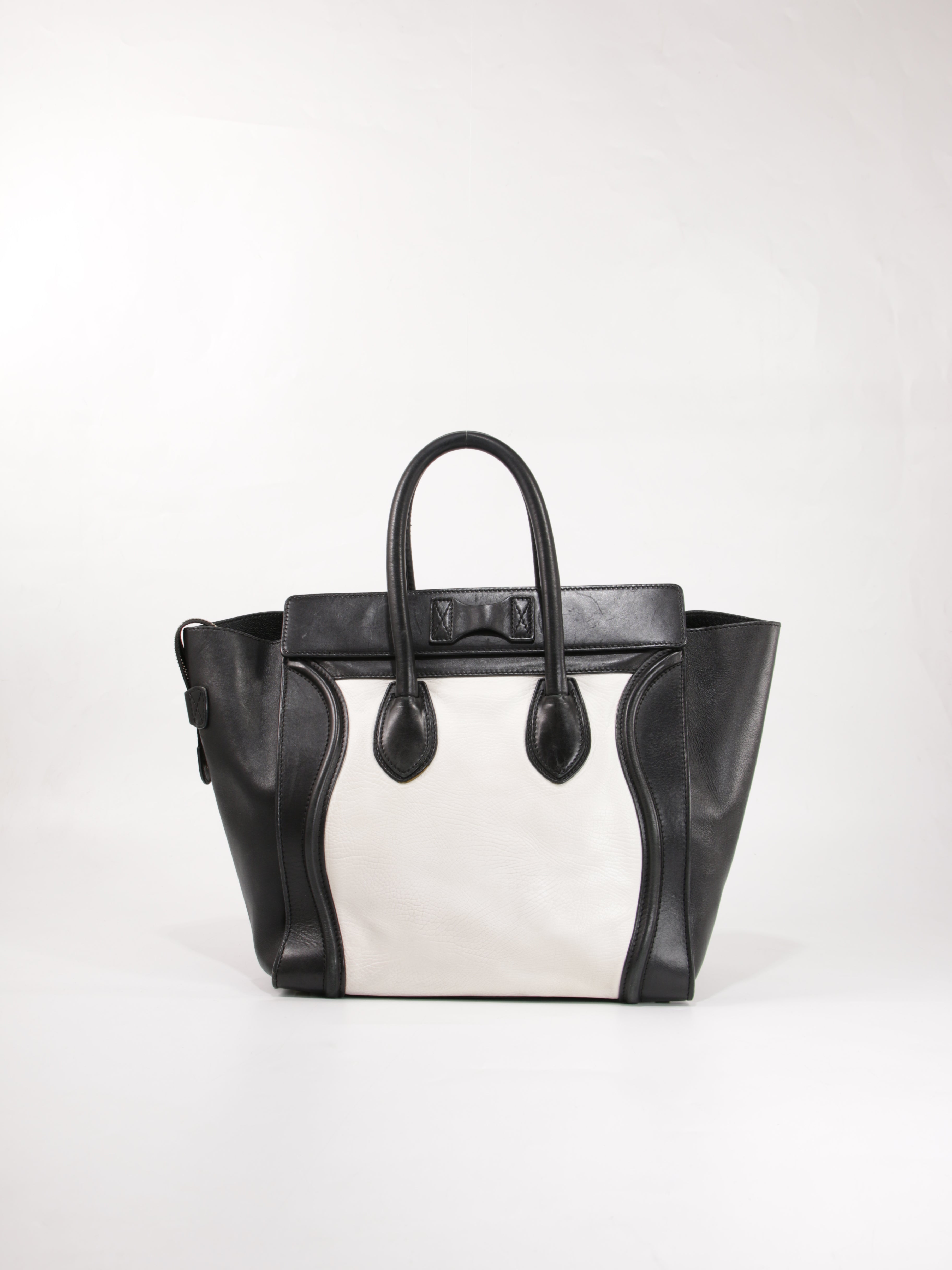 Medium luggage