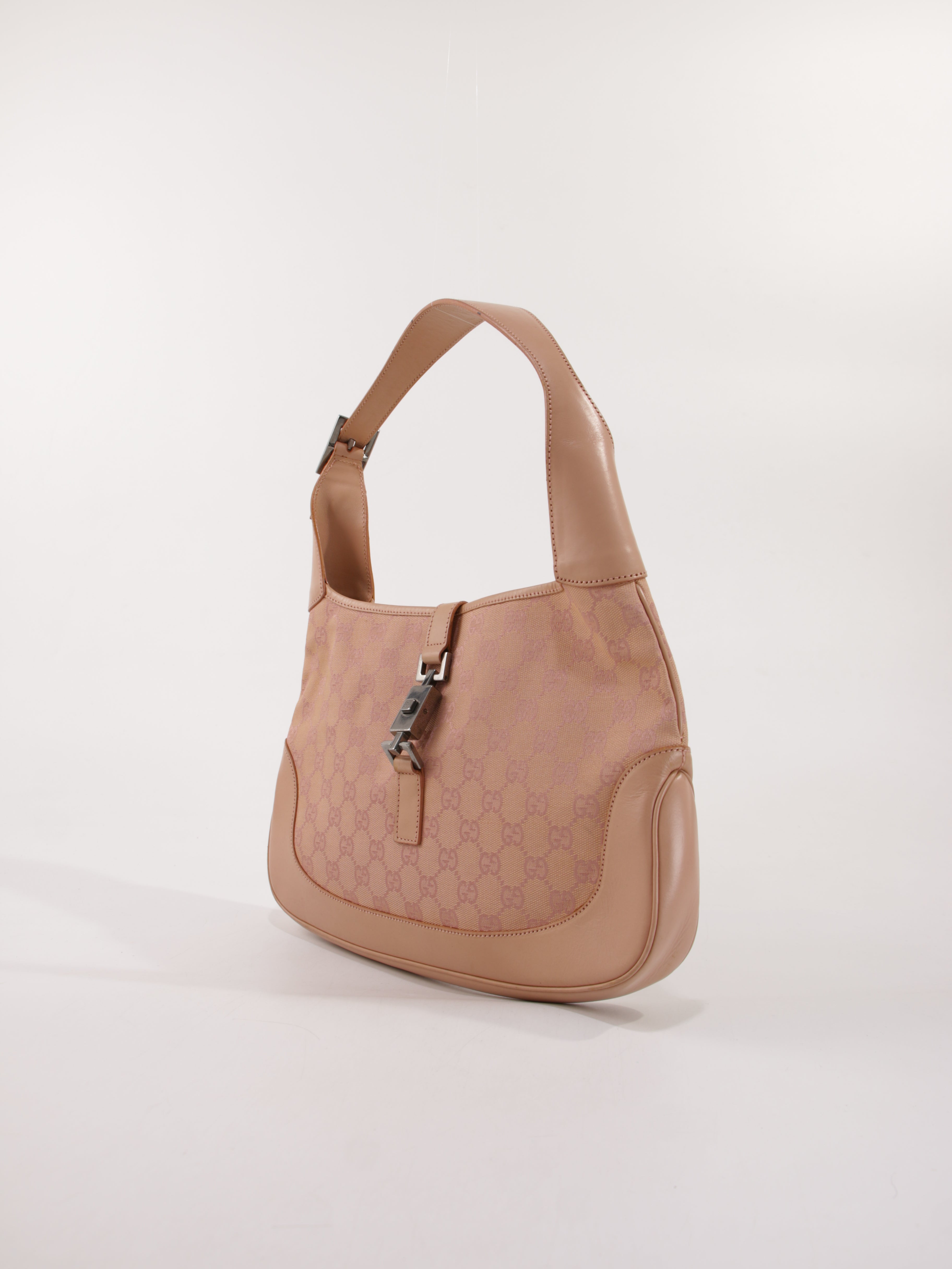 Medium Jackie