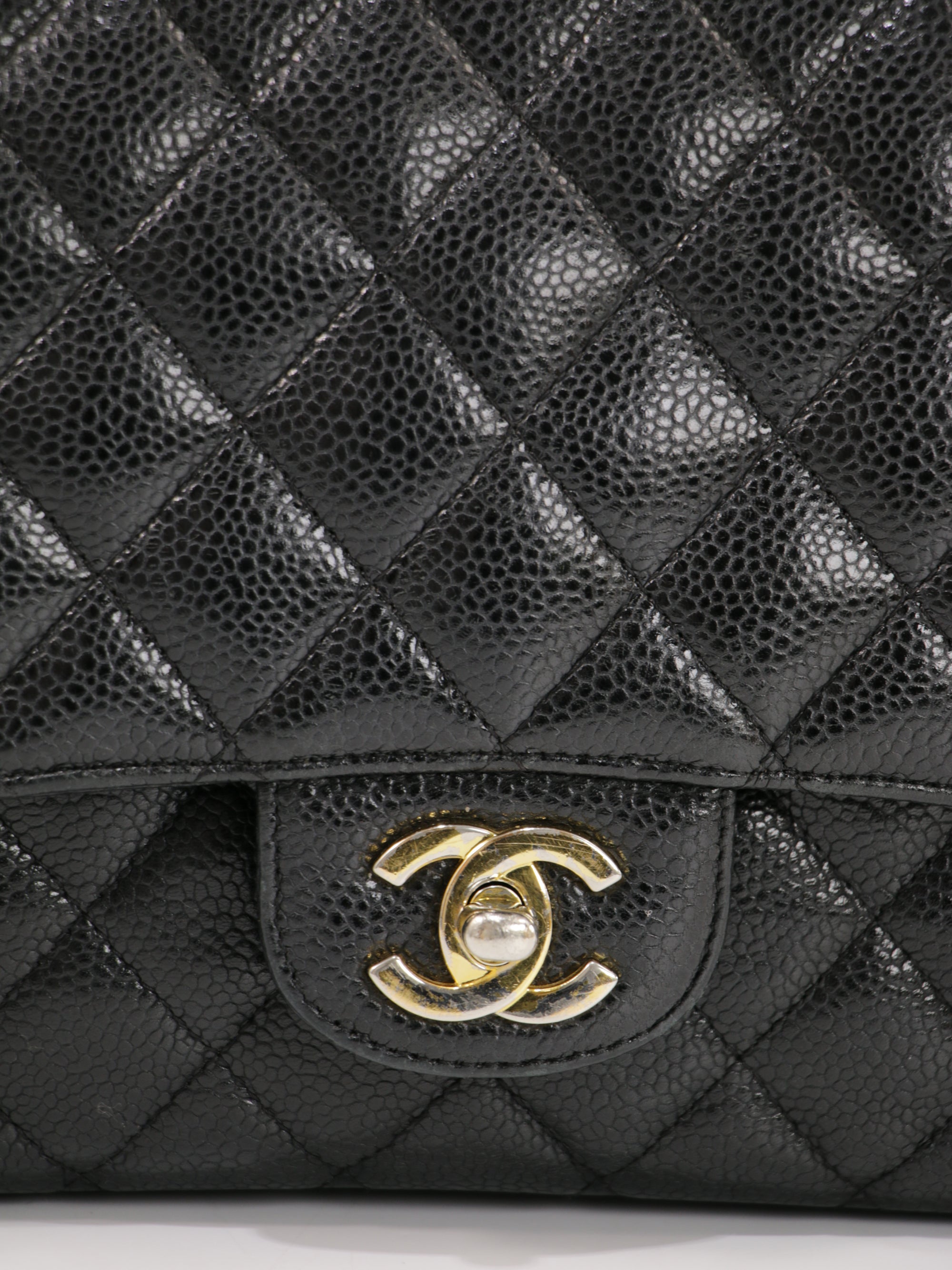 Medium Classic Flap