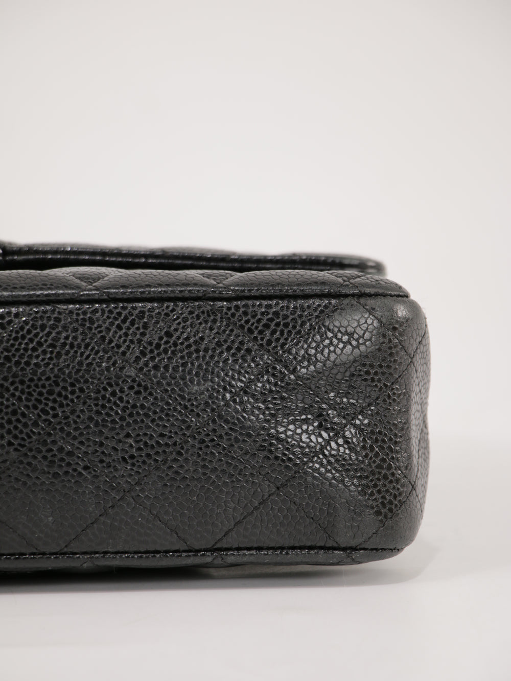 Medium Classic Flap