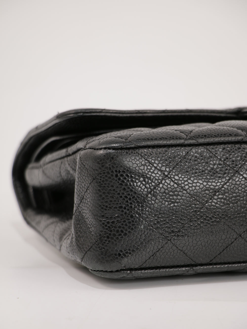 Medium Classic Flap