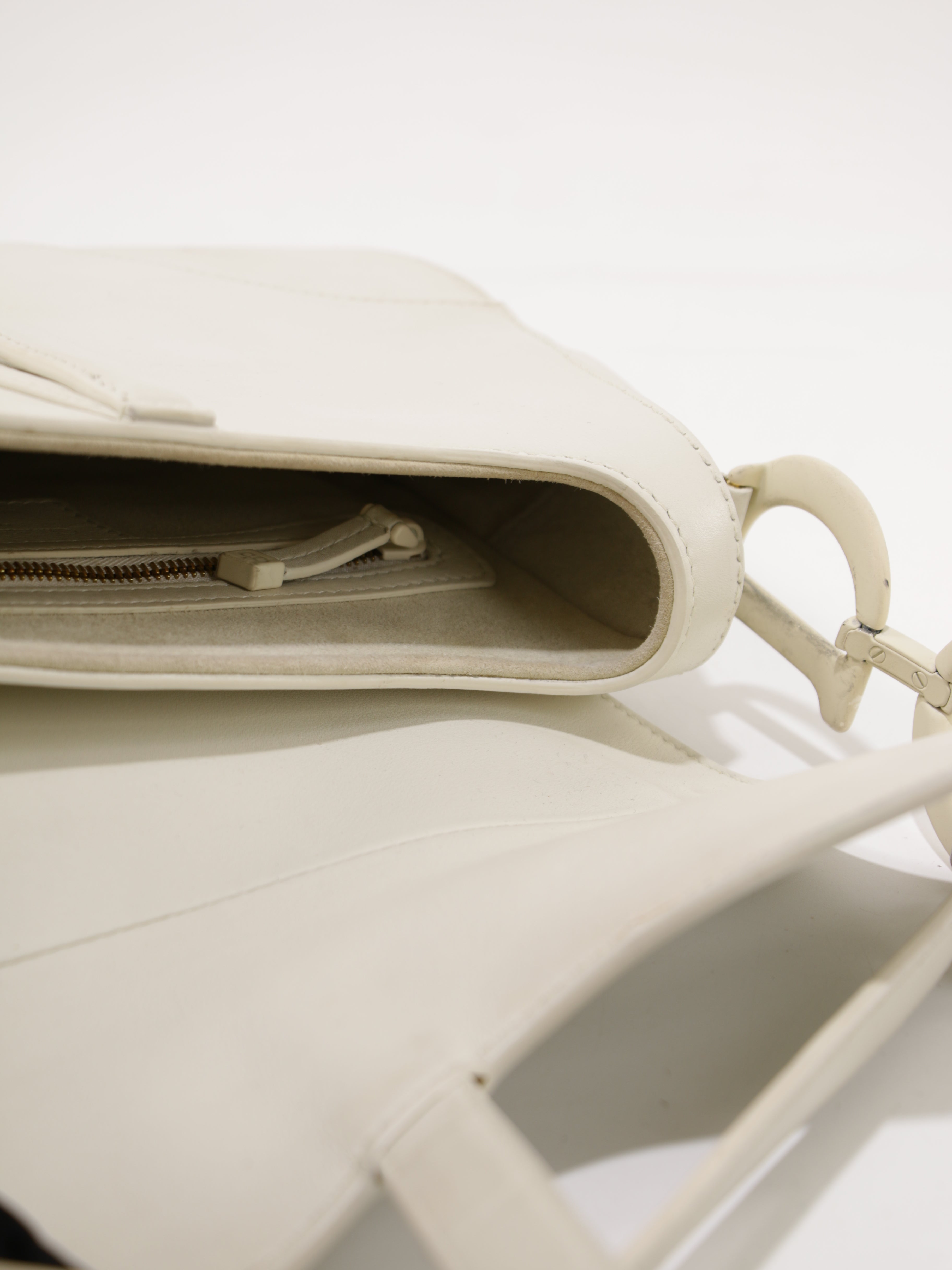 Saddle