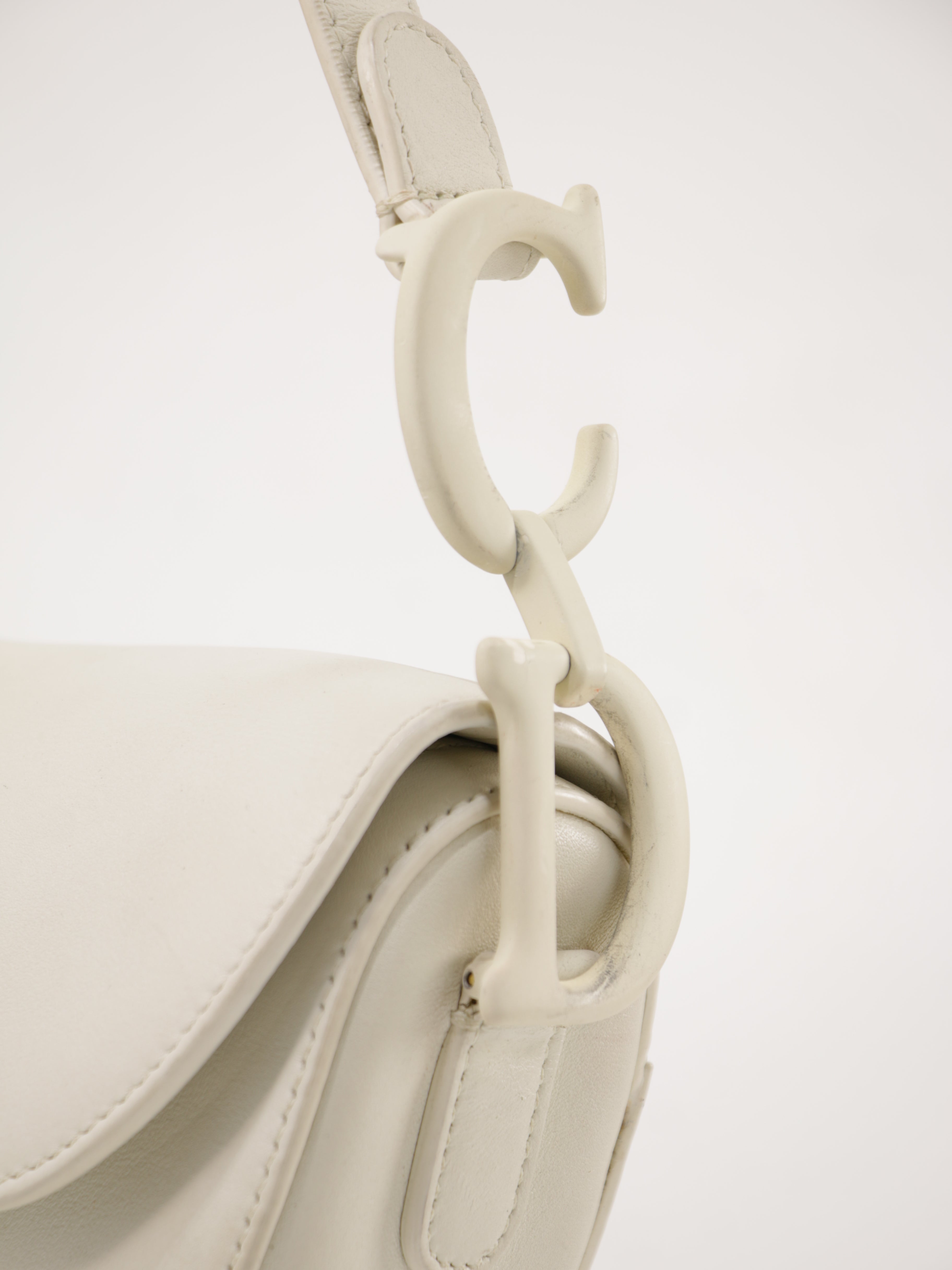 Saddle