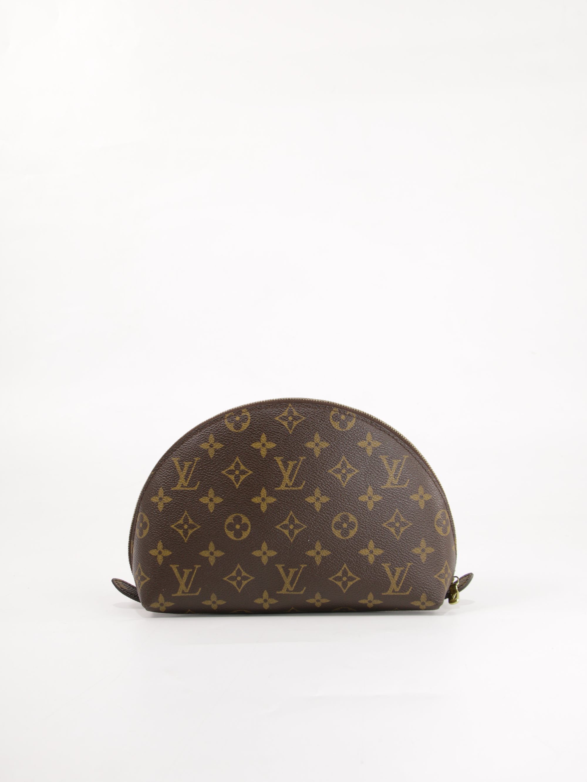 Cosmetic pouch