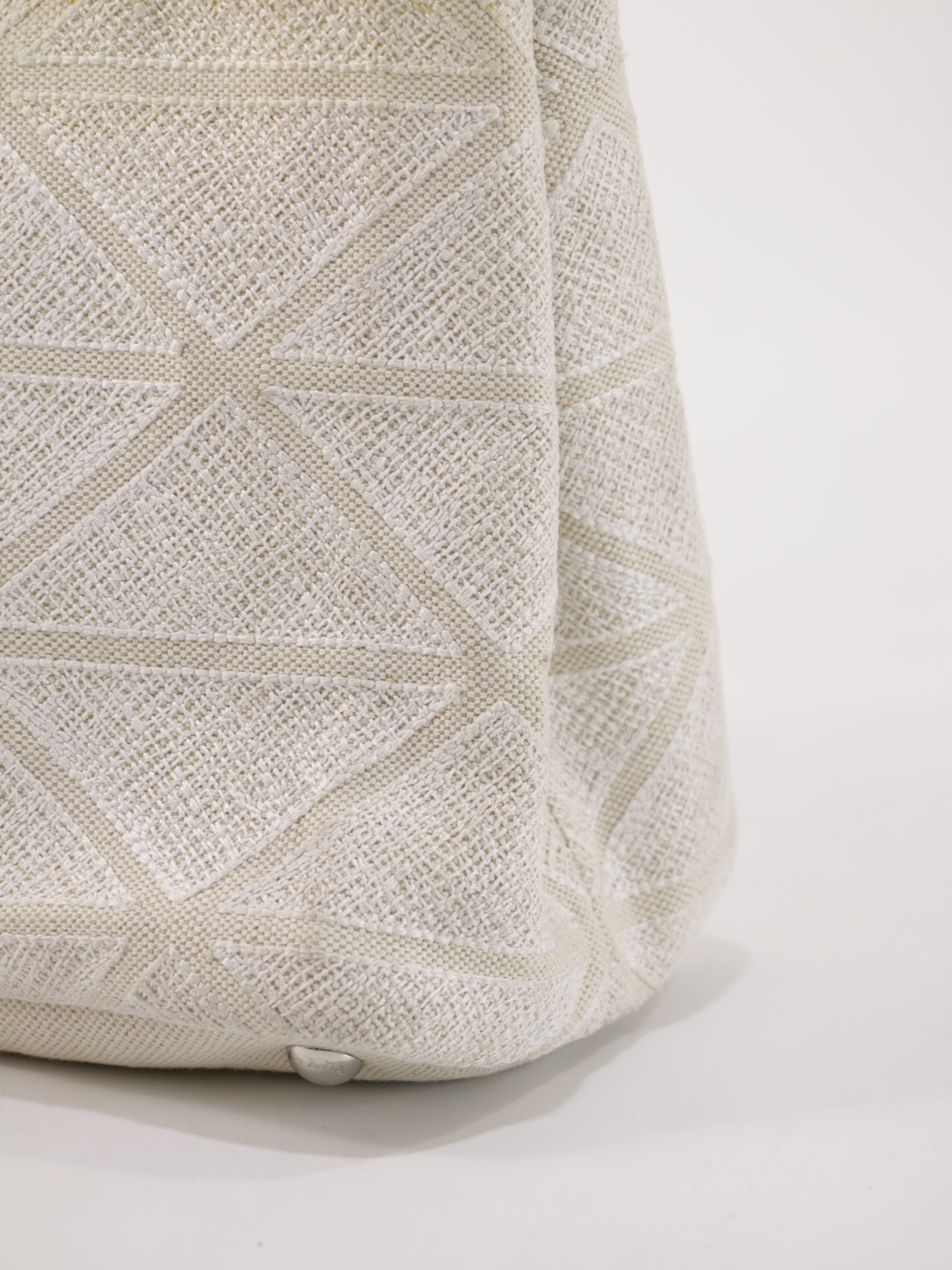 Small Canapa