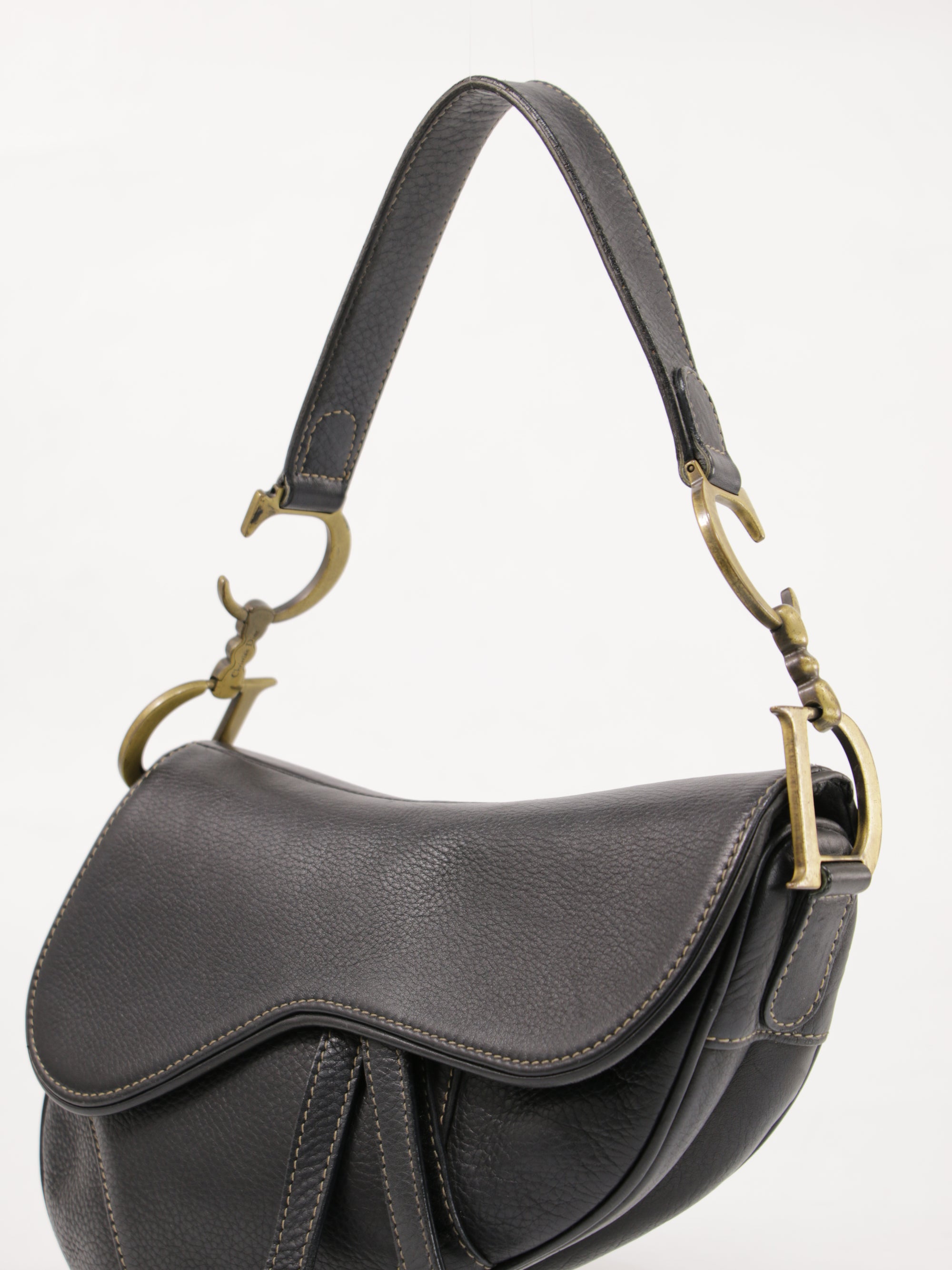 Saddle