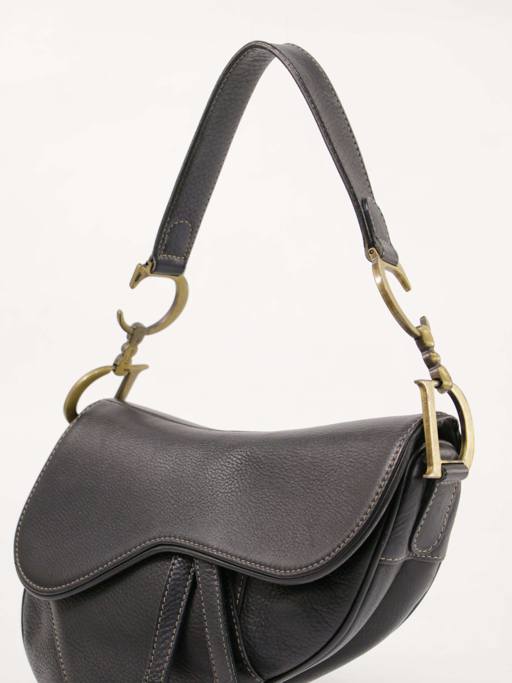 Saddle