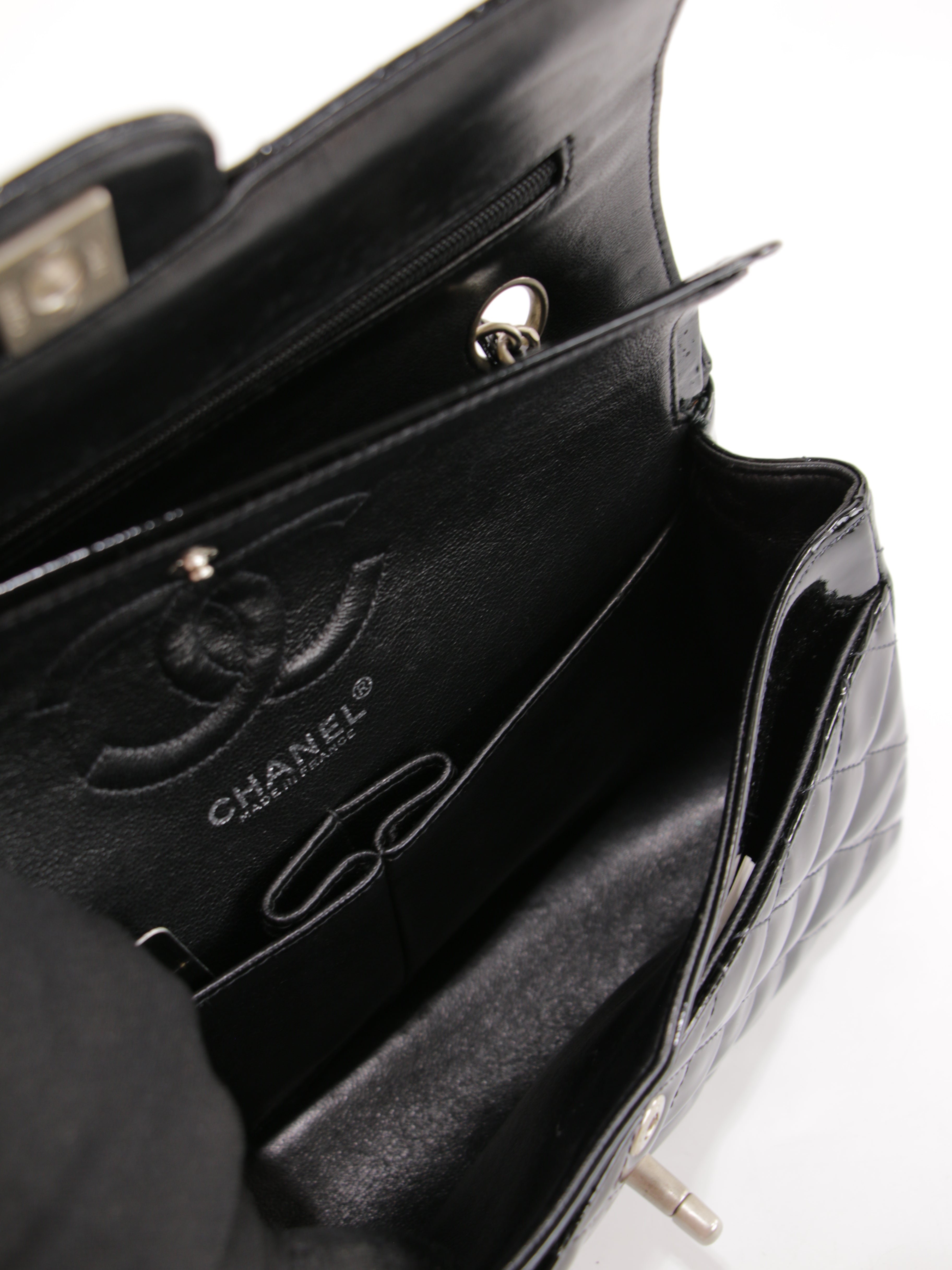 Small Classic Flap