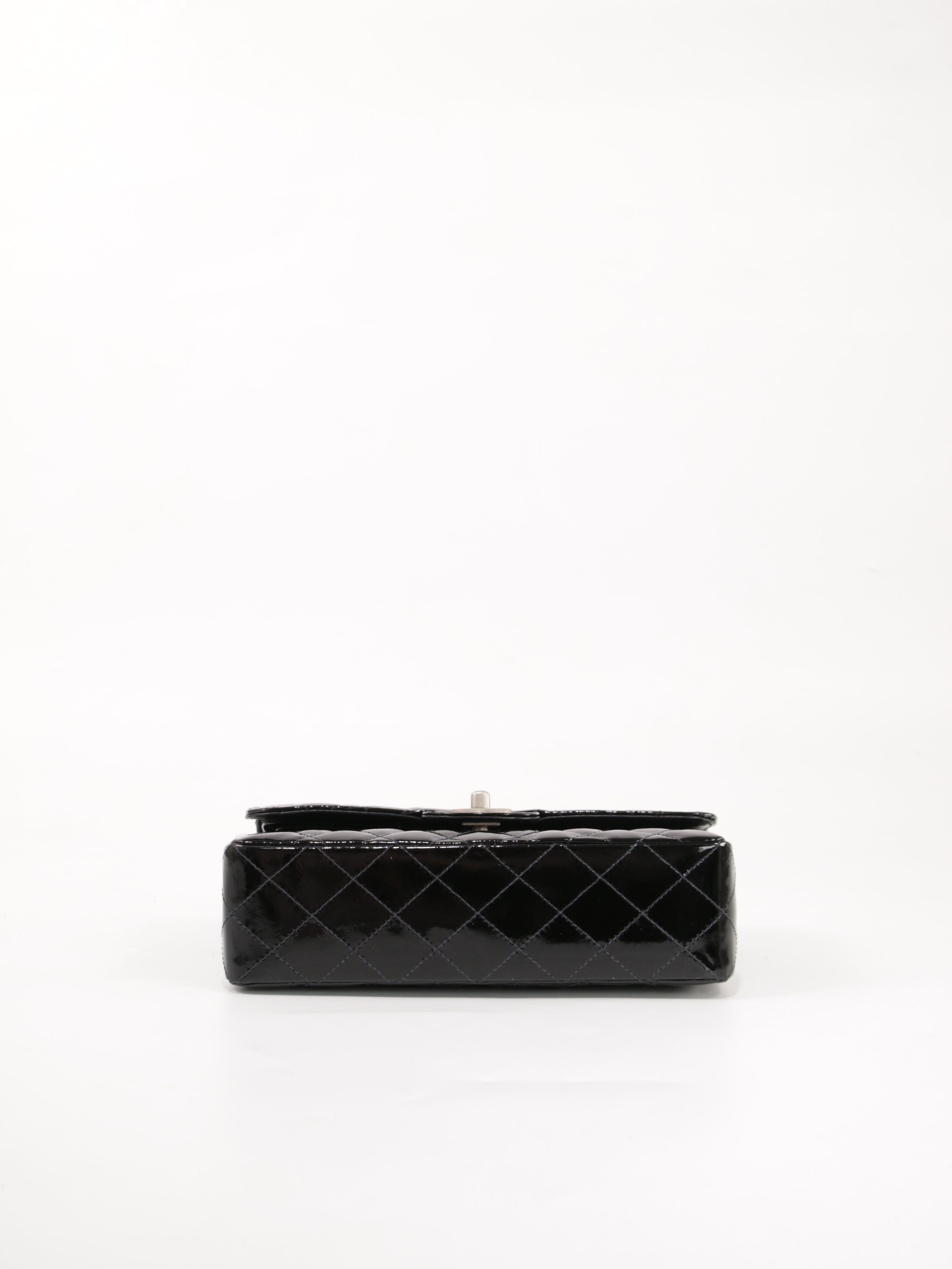 Small Classic Flap