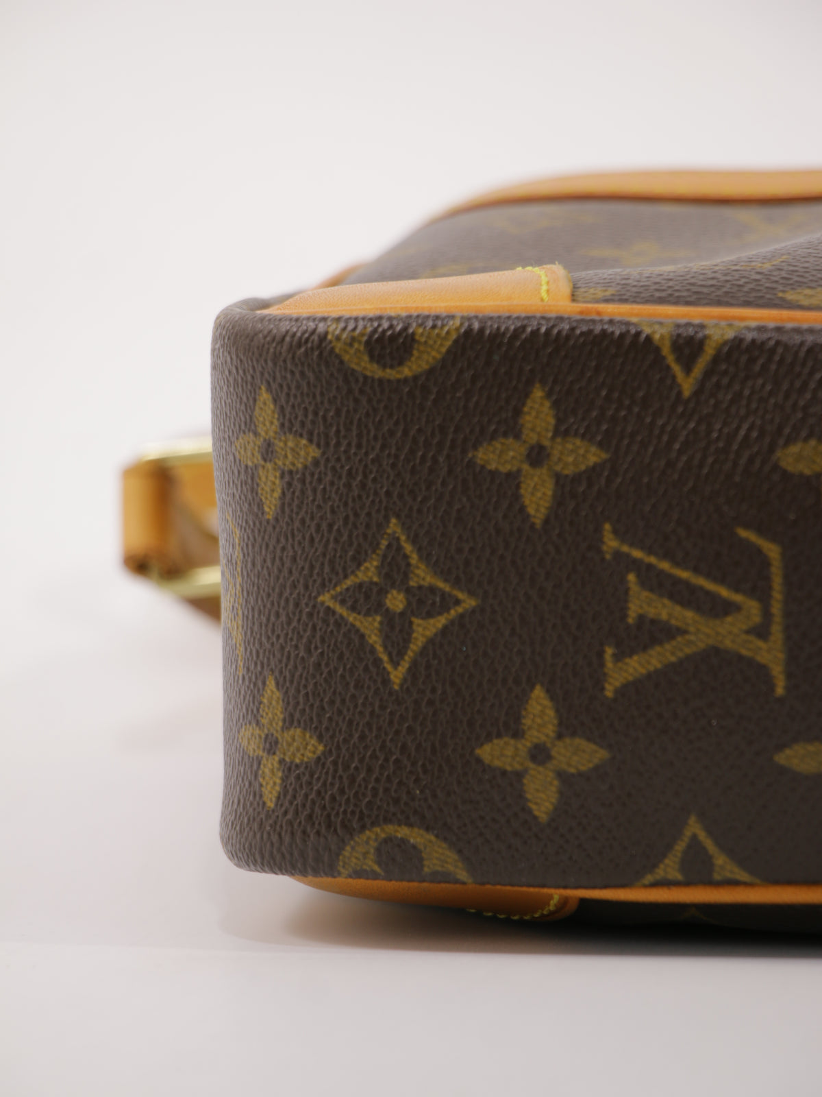 Louis Vuitton Trocadero 30
