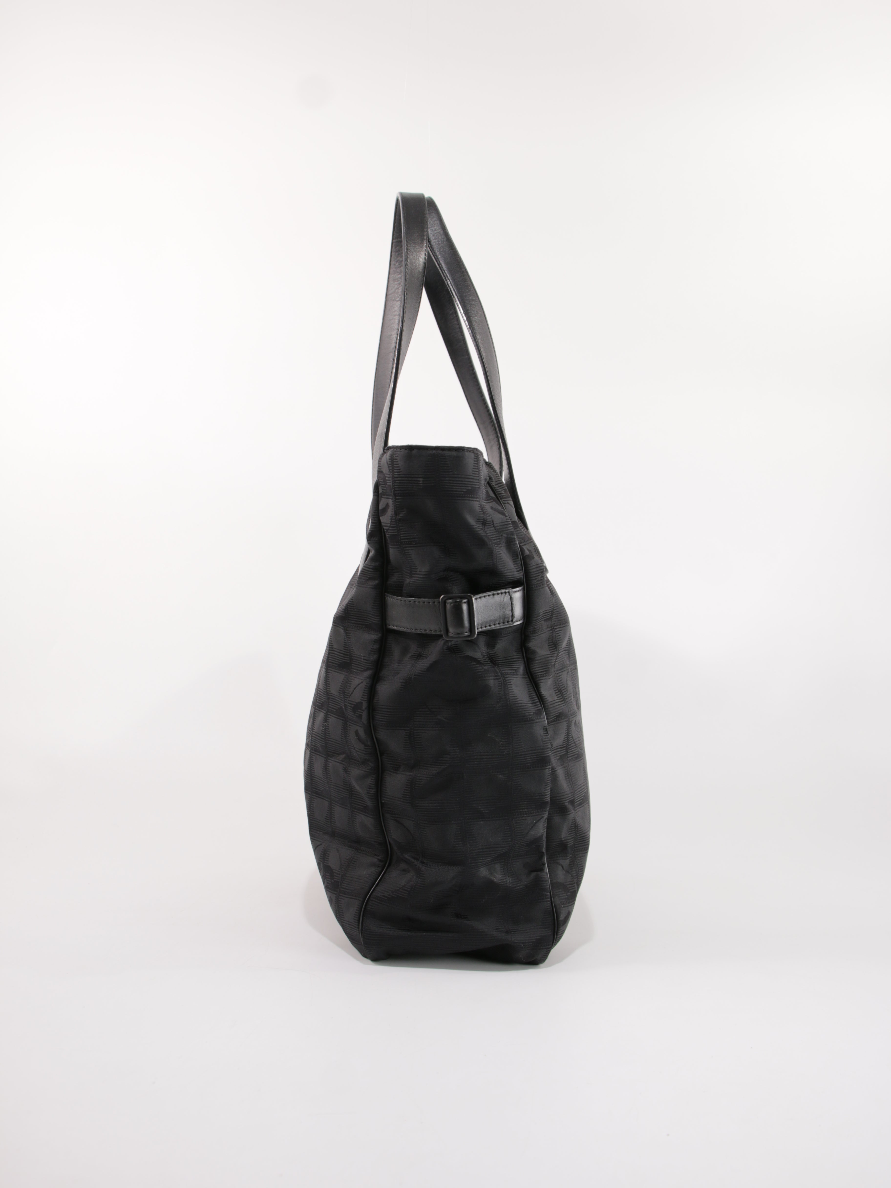 Large Travel Line Tote