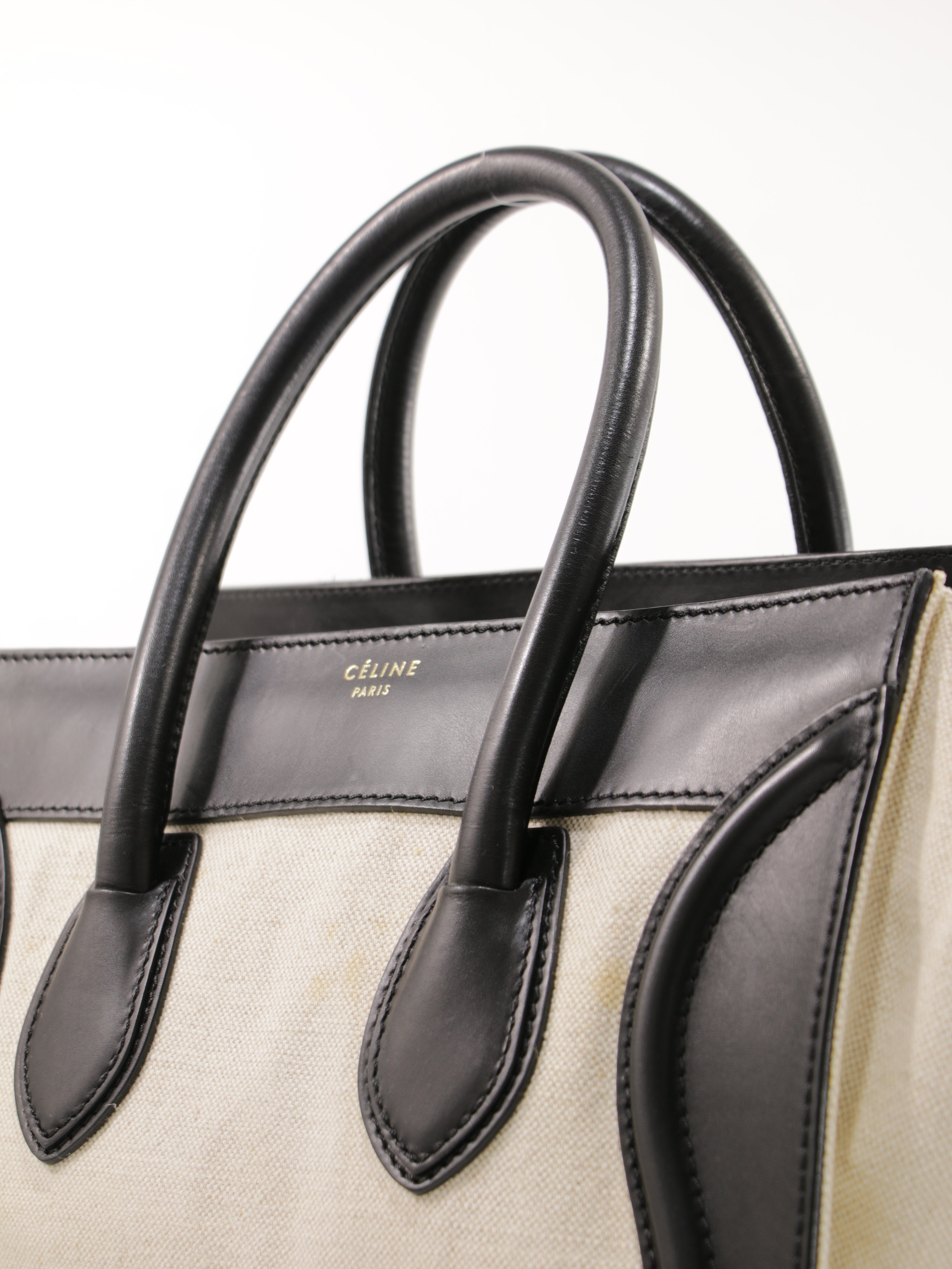 Medium Luggage