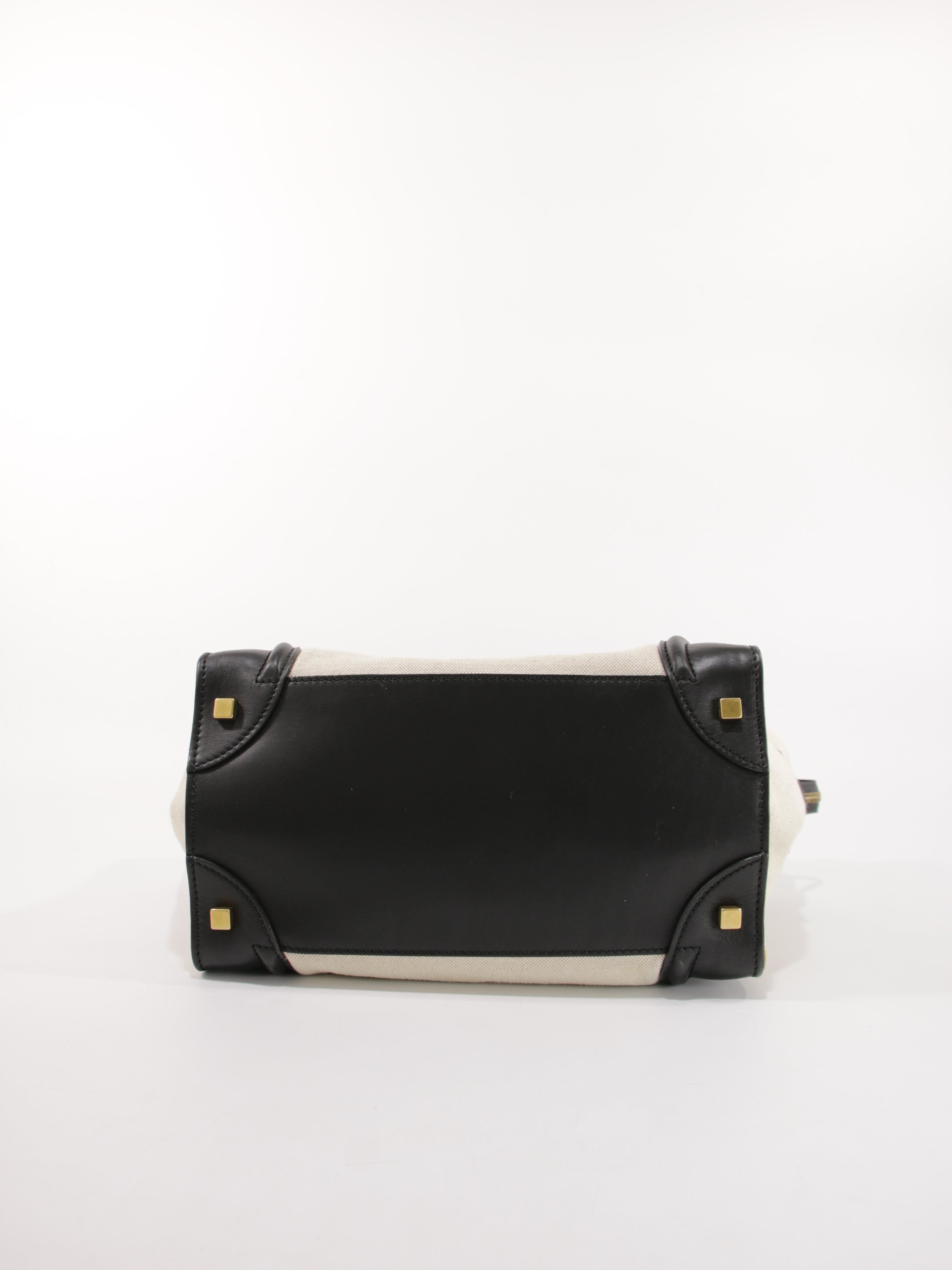 Medium Luggage