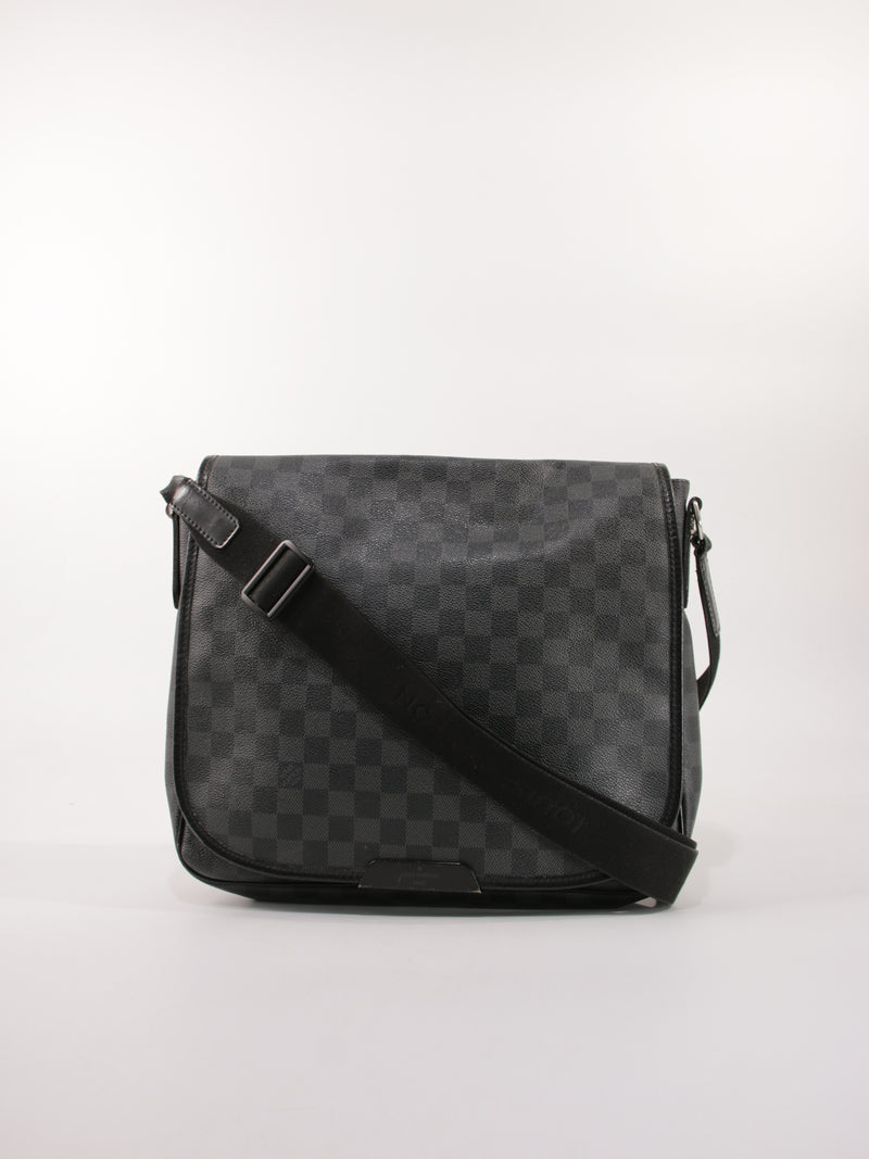 LOUIS VUITTON CROSSBODY BAGS