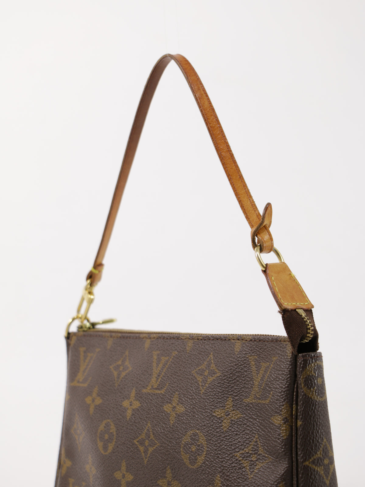 Louis Vuitton Accessories Pochette