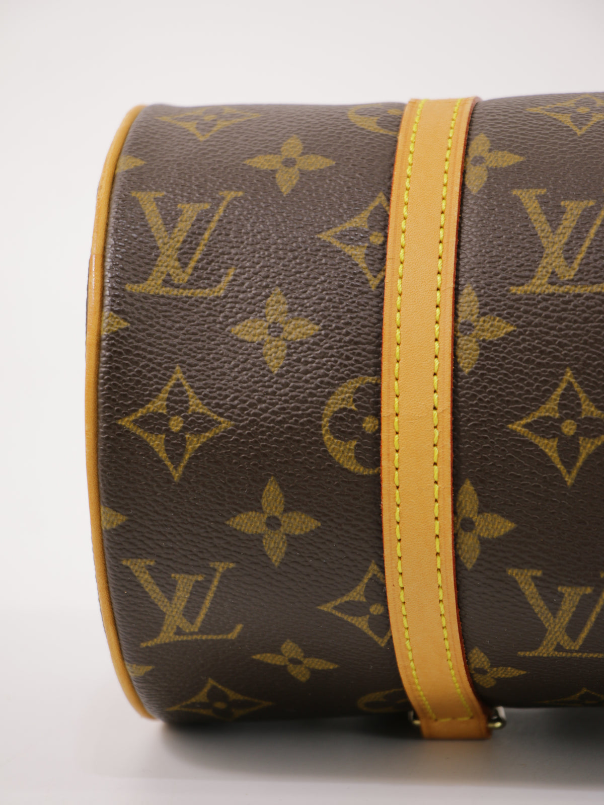 Louis Vuitton Papillon 26