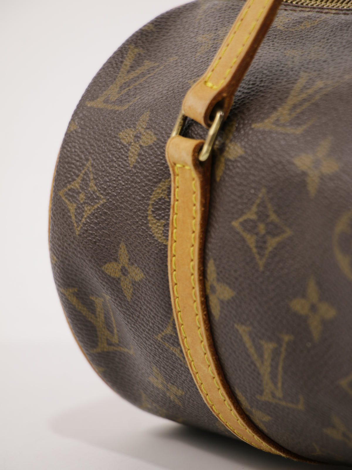 Louis Vuitton Papillon 26