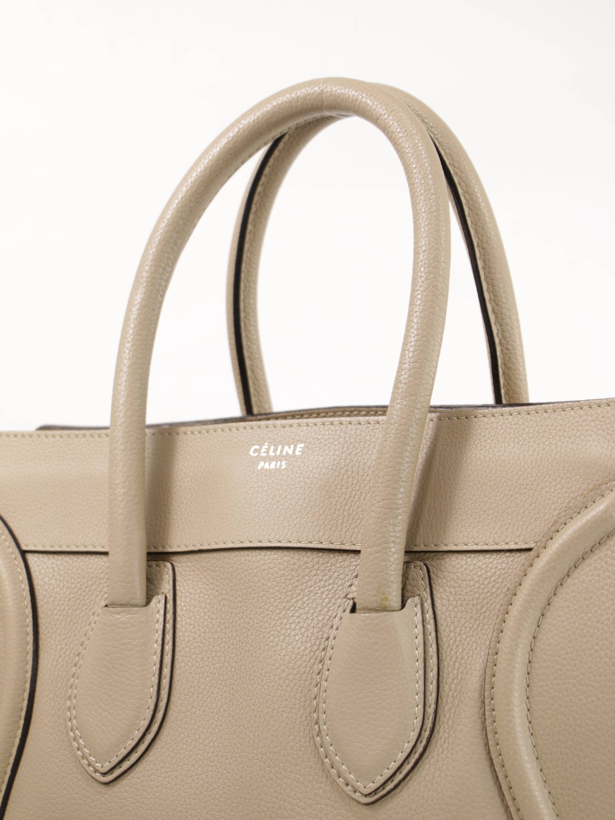 Medium luggage