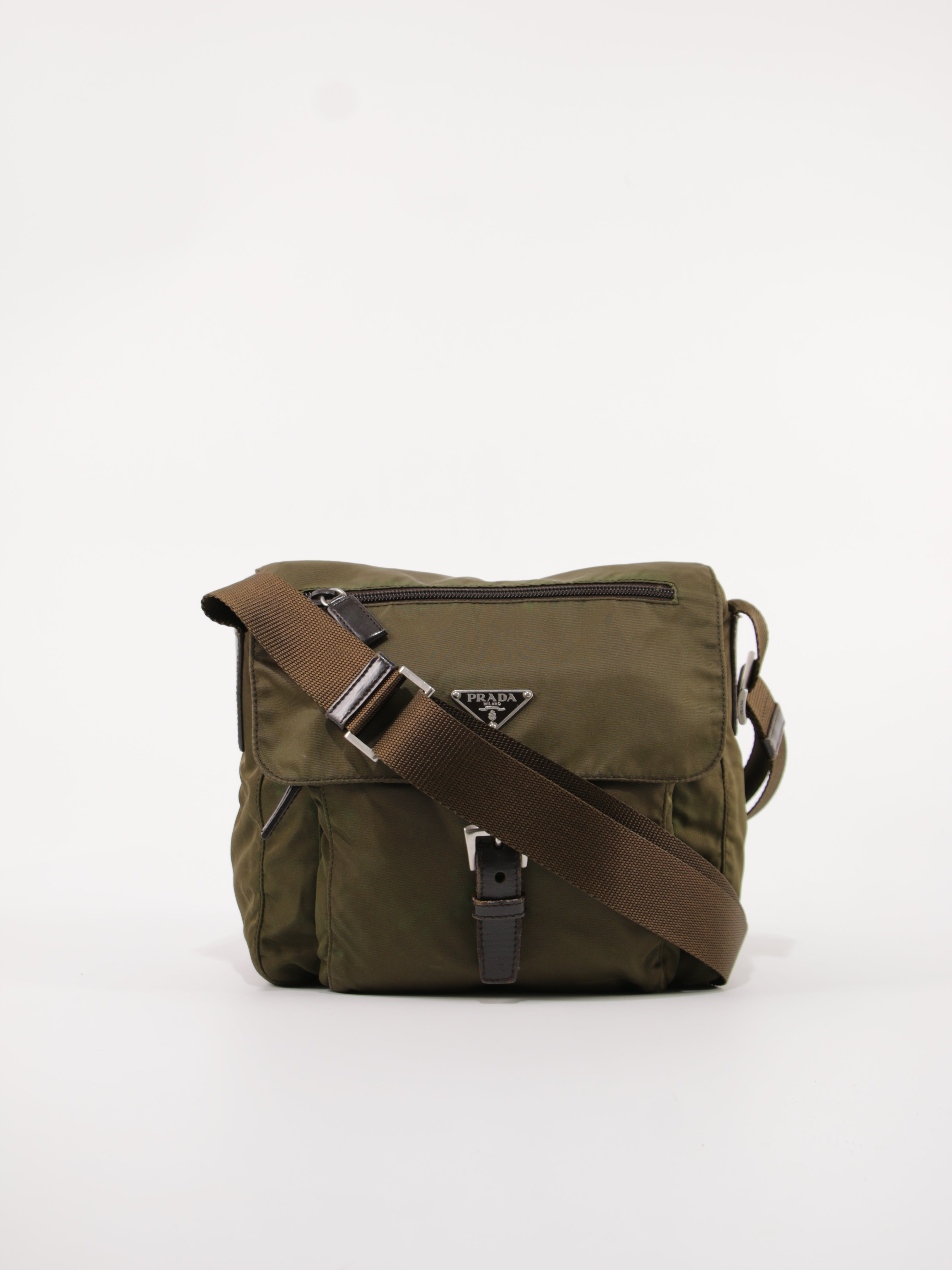 Single Buckle Messenger