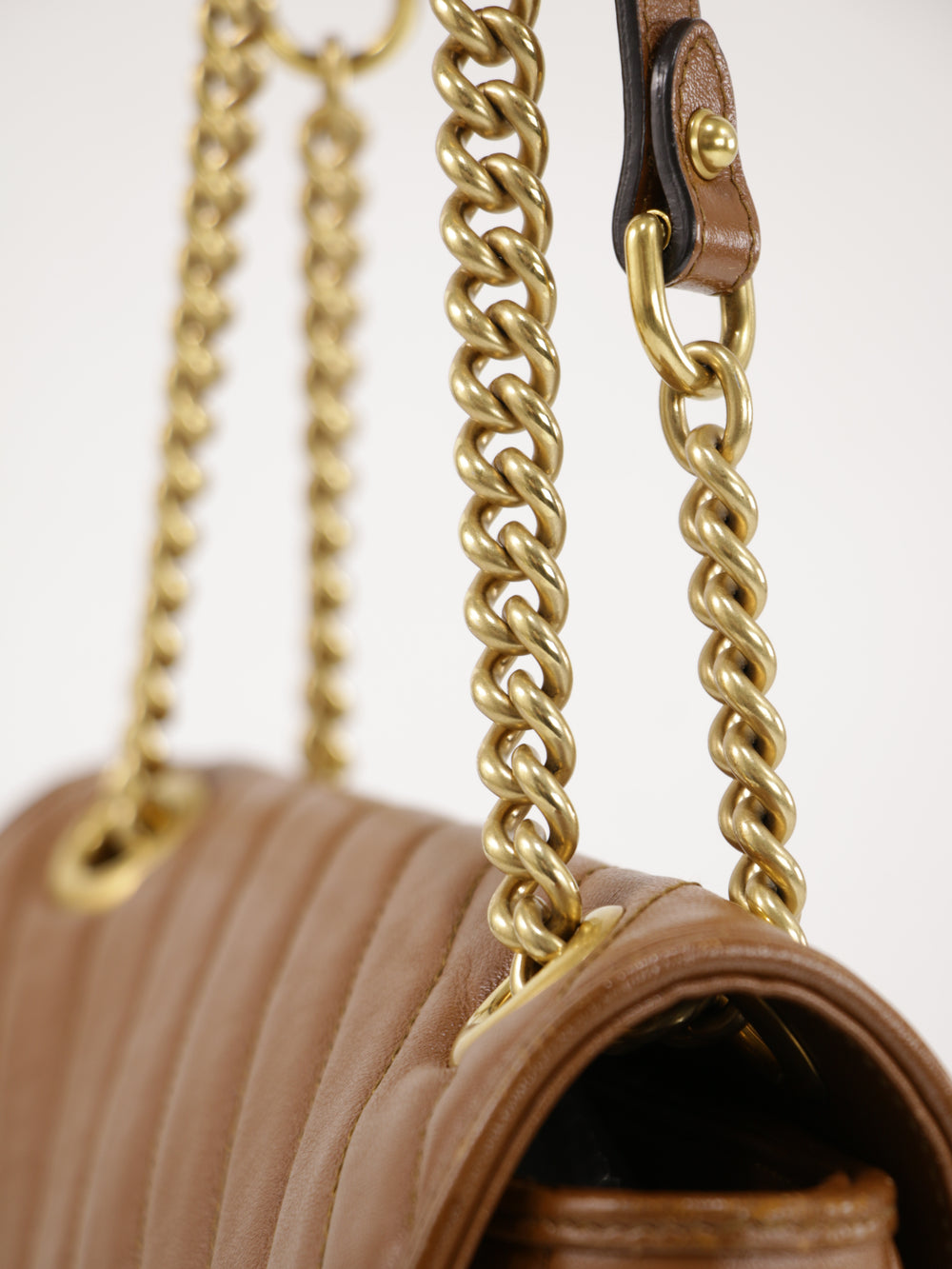 Marmont Medium