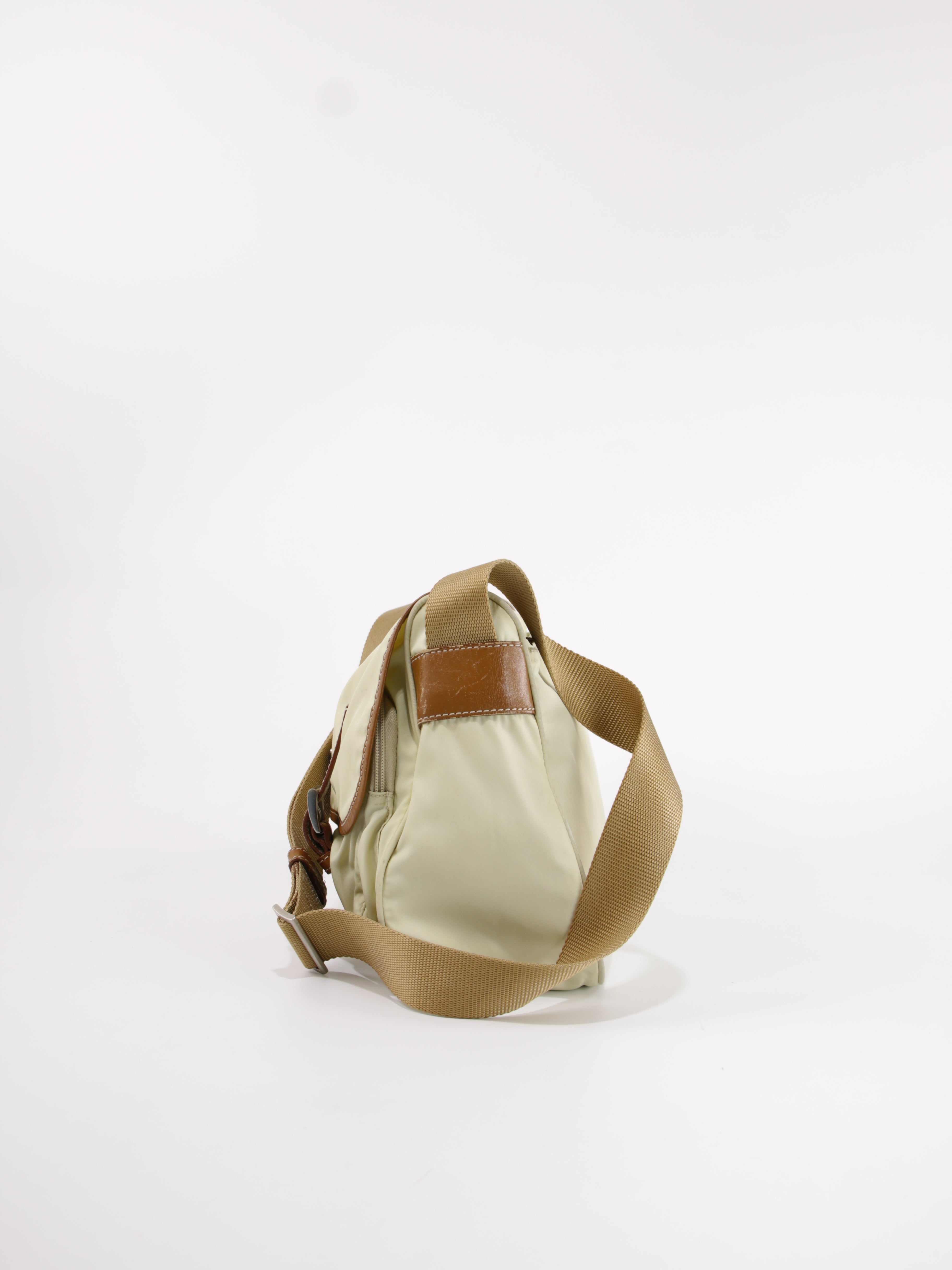 Double Buckle Messenger