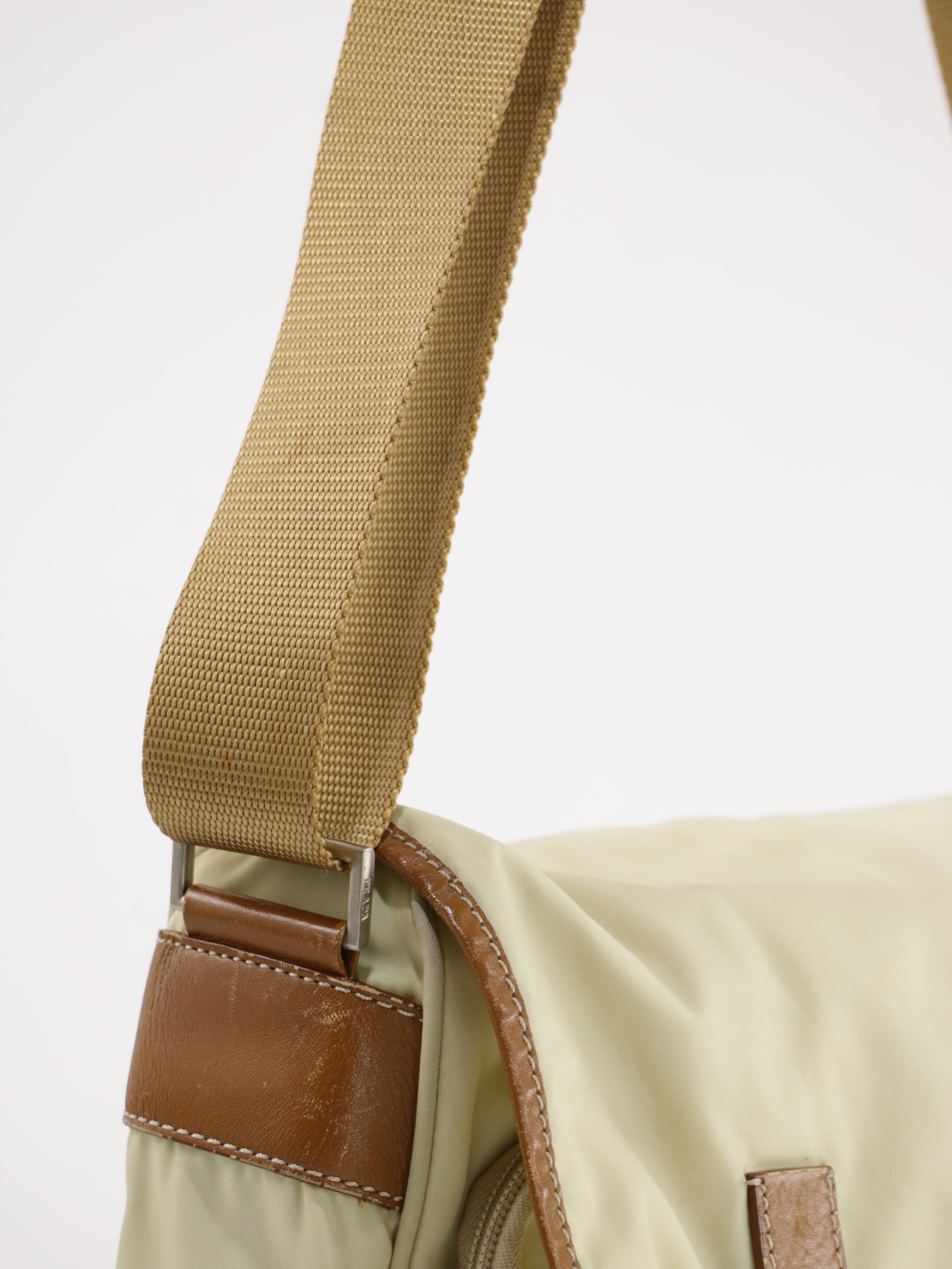 Double Buckle Messenger