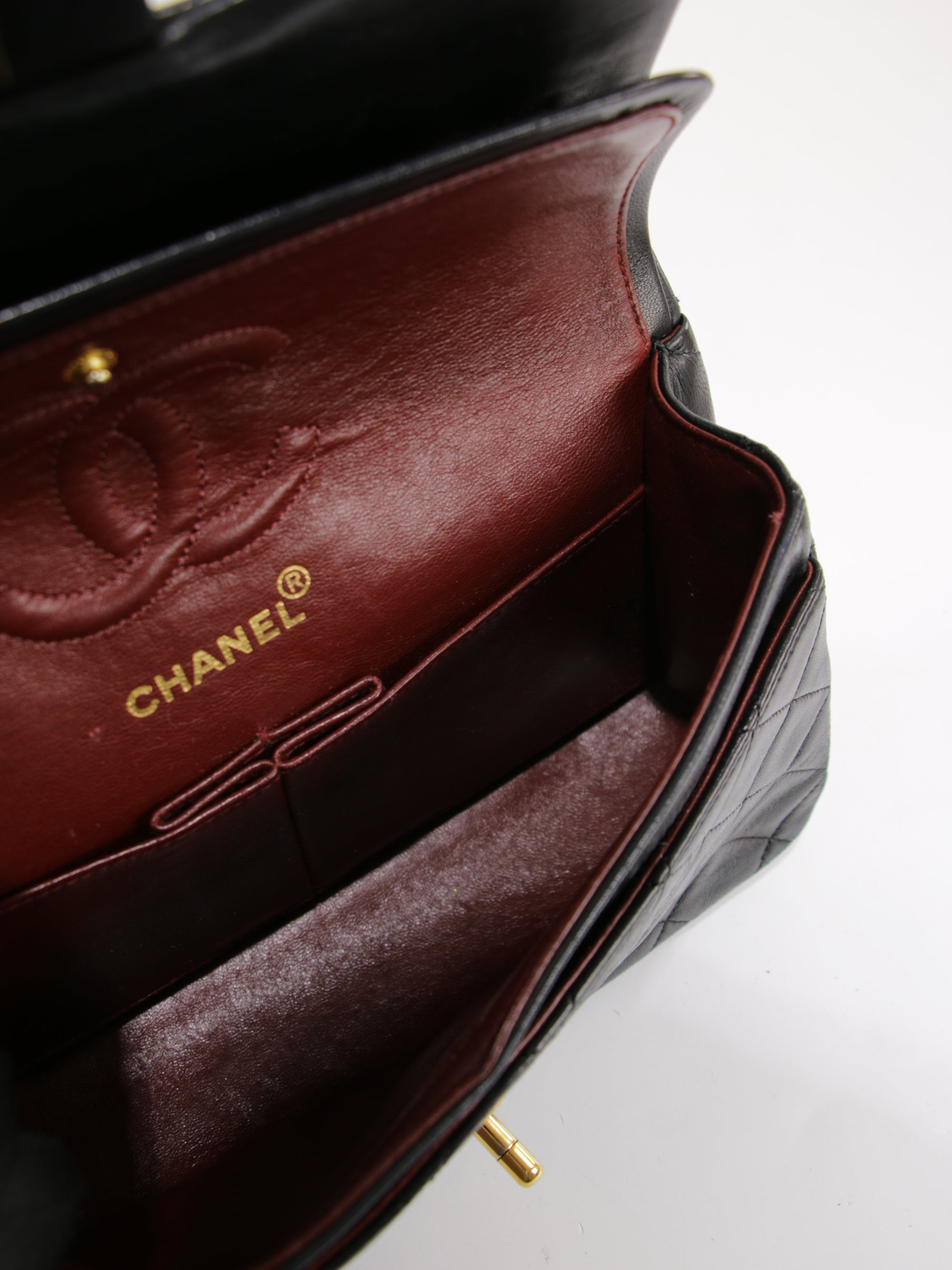 Small Classic Flap