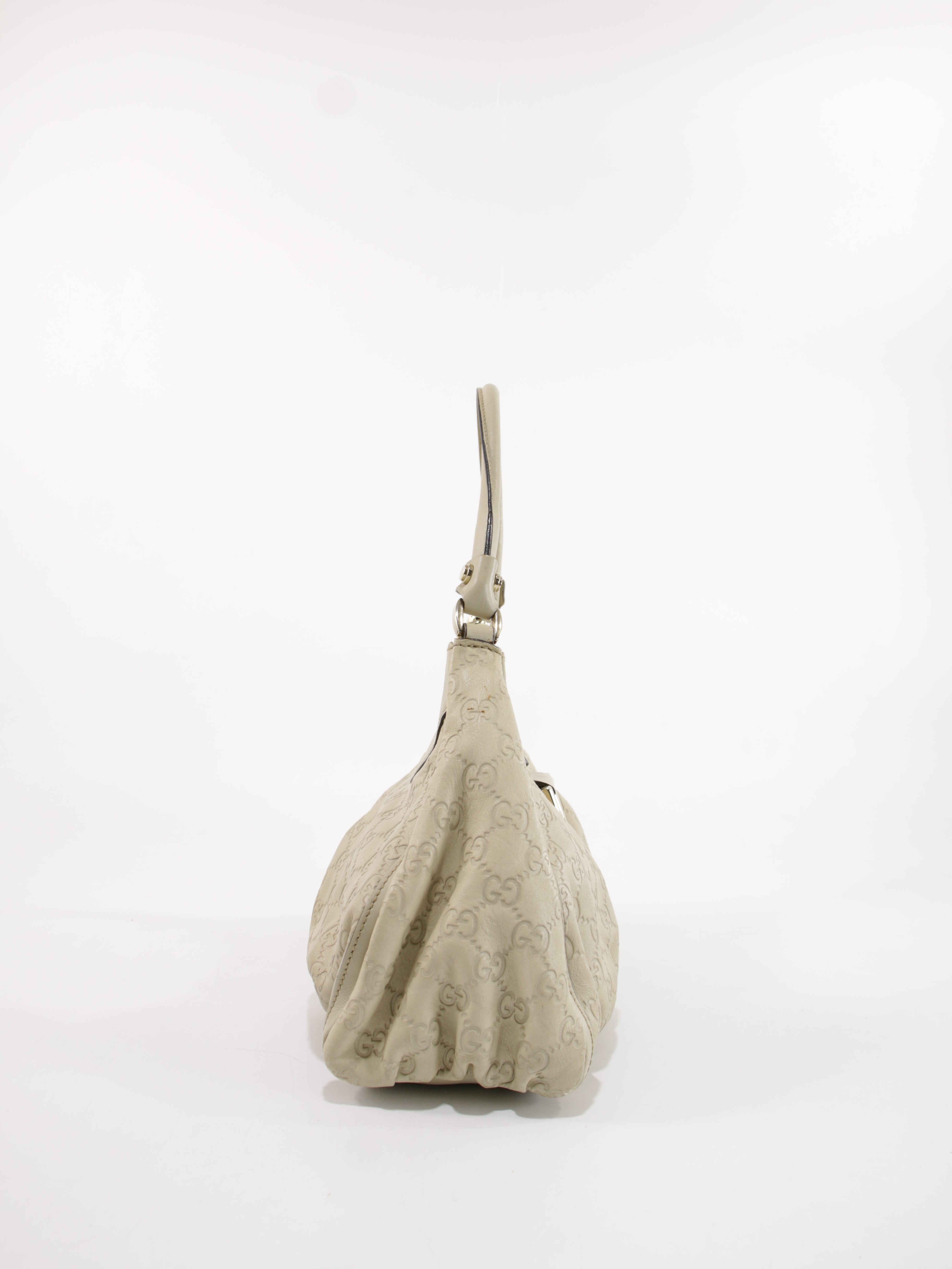 Abbey D-Ring Small