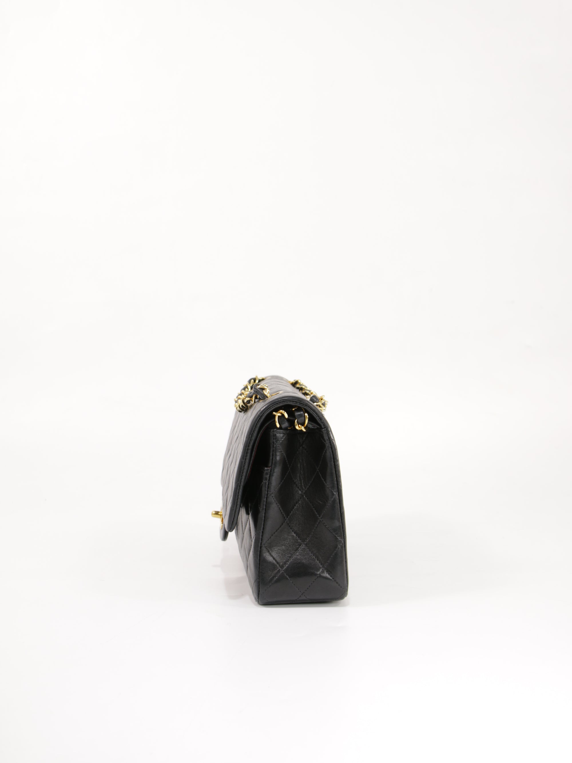 Medium Classic Flap