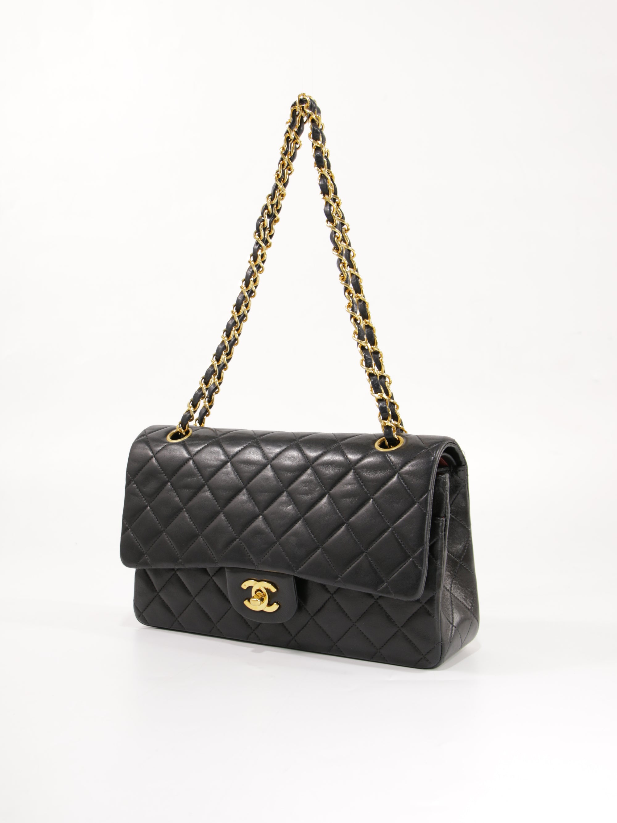 Medium Classic Flap