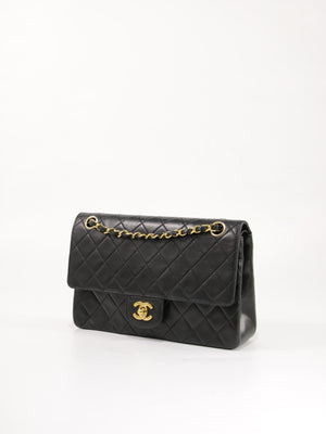Medium Classic Flap