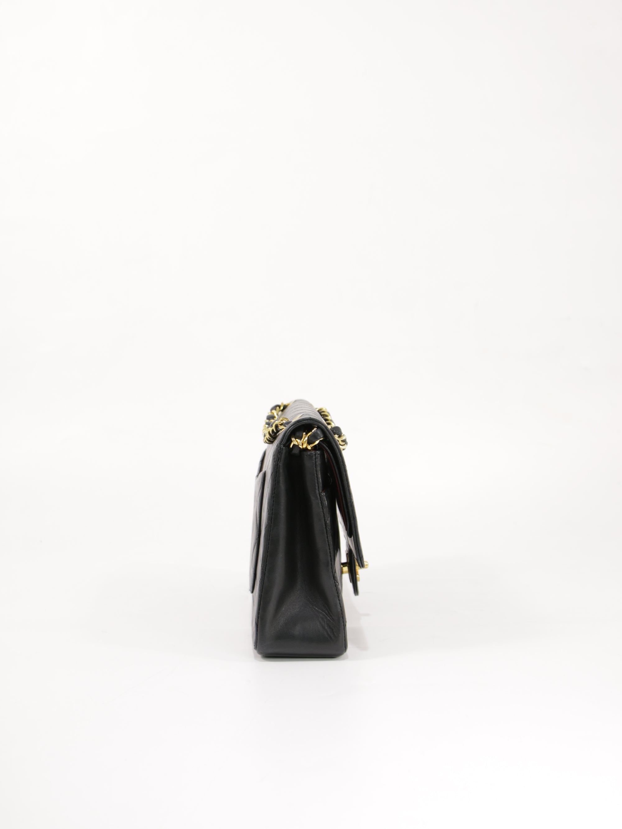 Medium Classic Flap