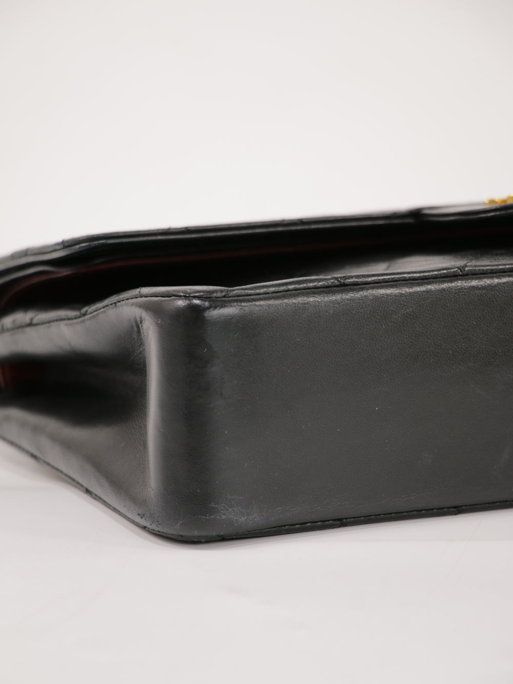 Medium Classic Flap