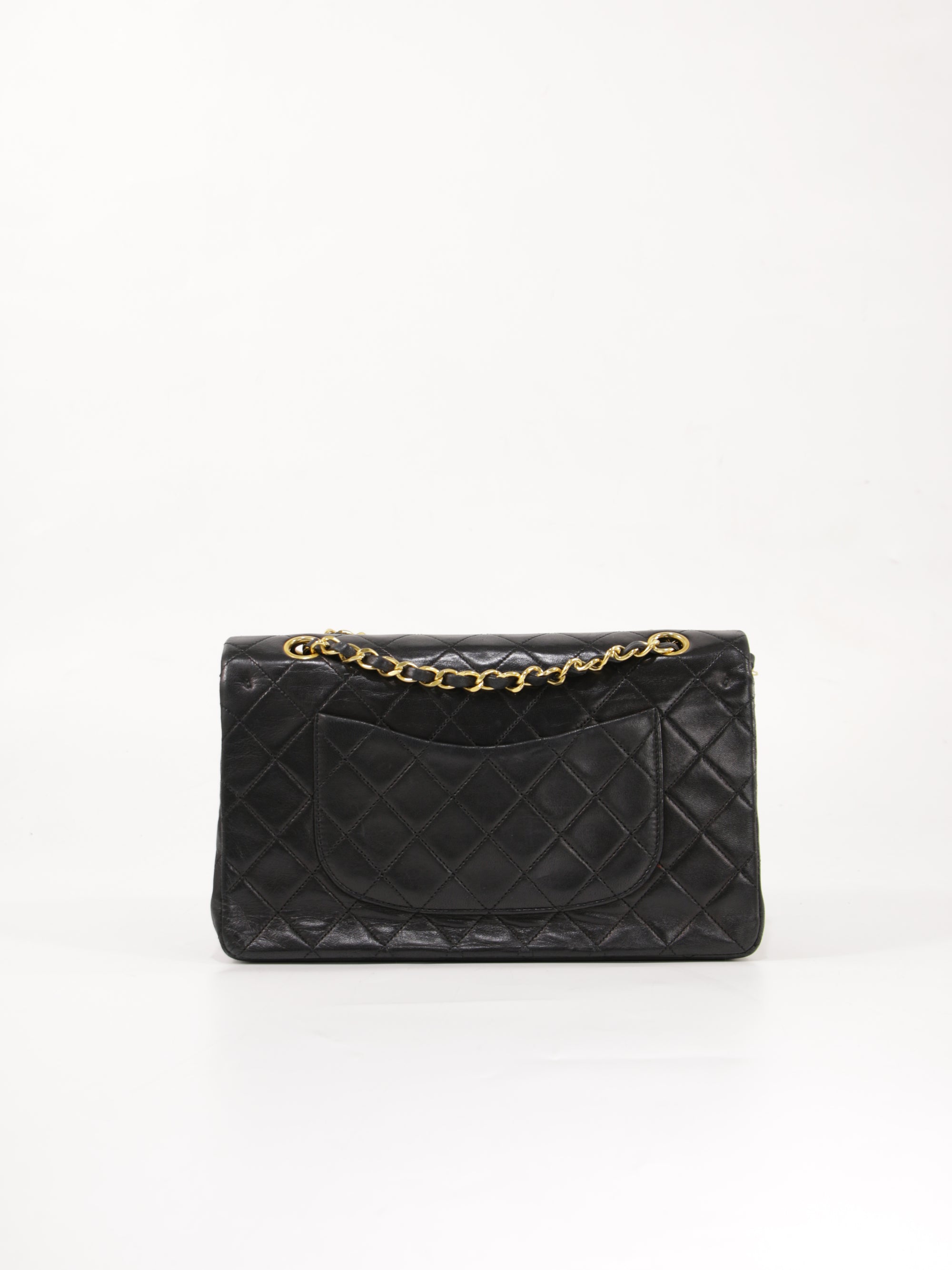Medium Classic Flap