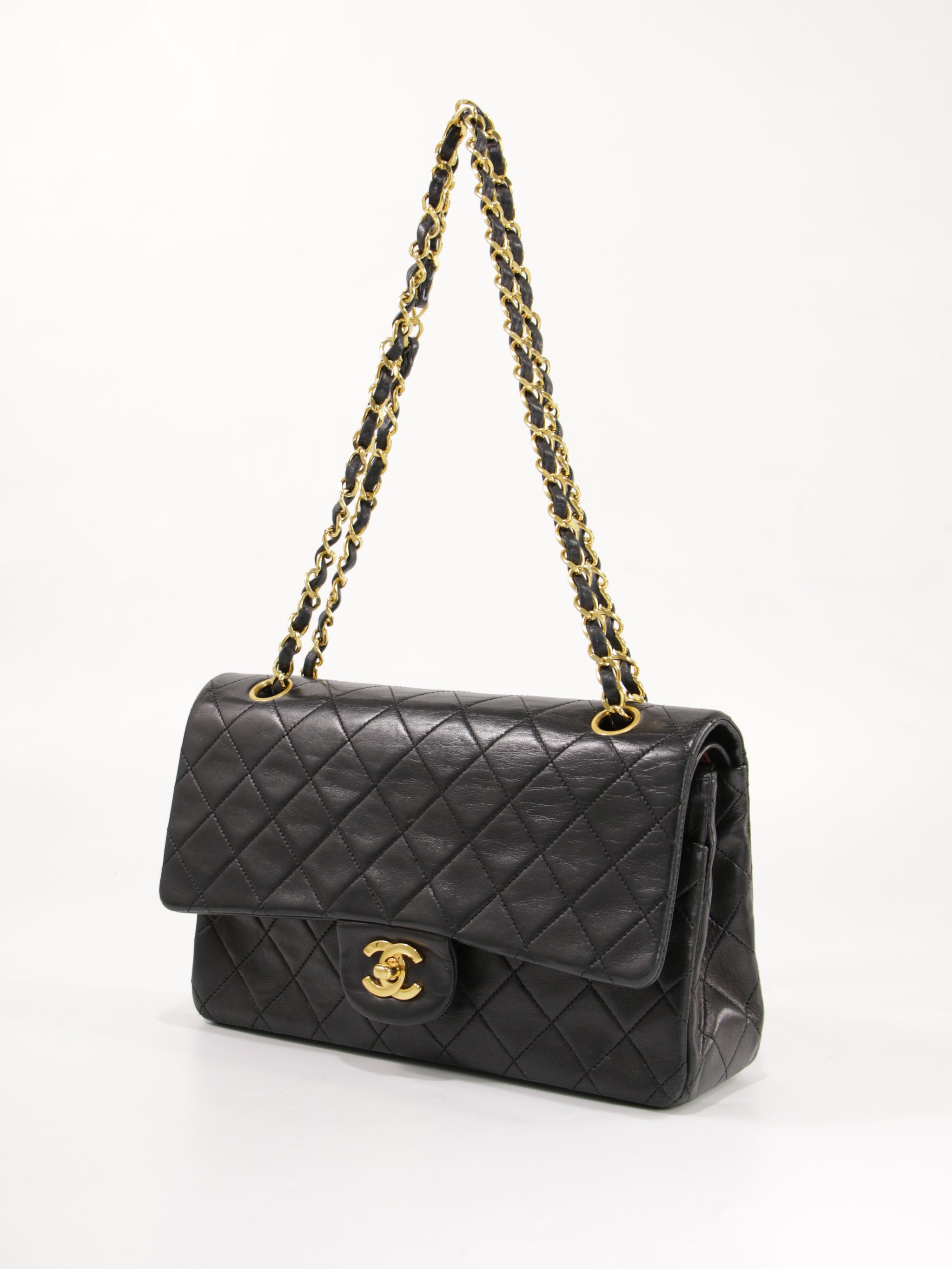 Medium Classic Flap